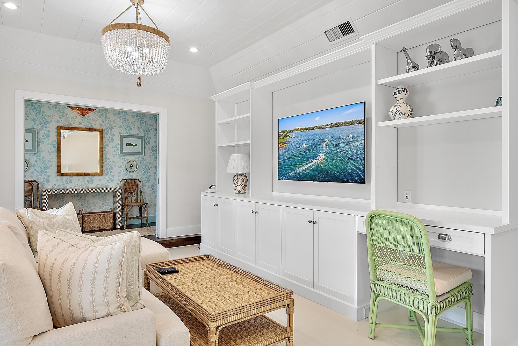 168 SE Turtle Creek Drive