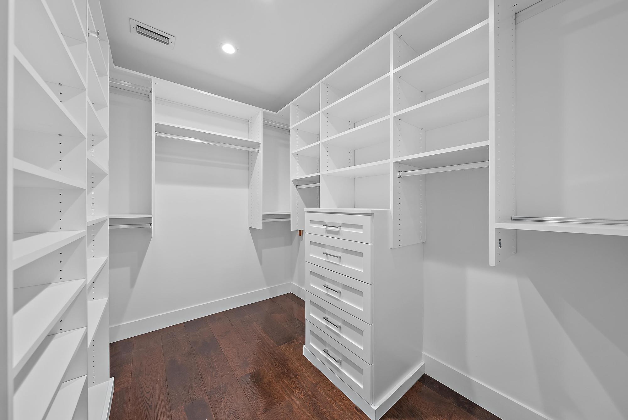 168 SE Turtle Creek Drive