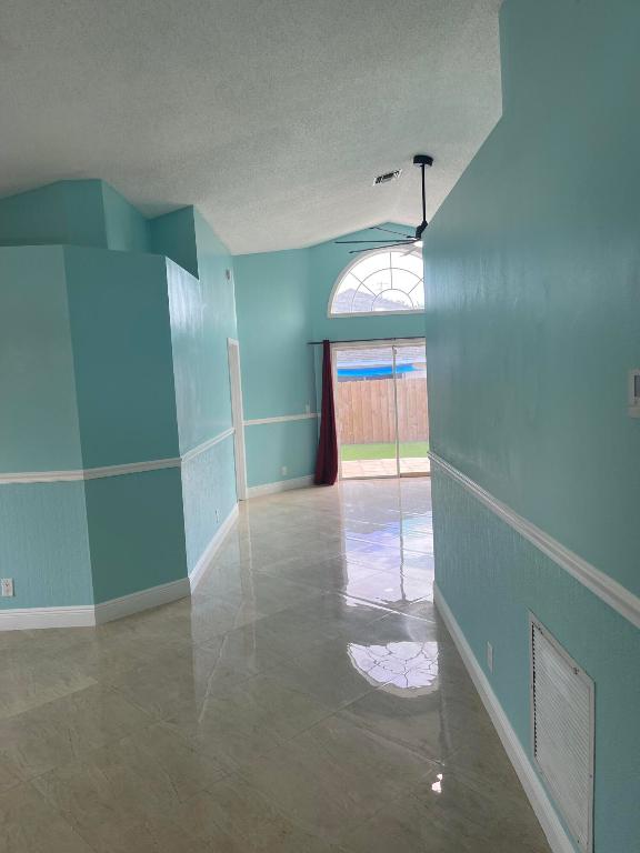 6167 Lauderdale Street