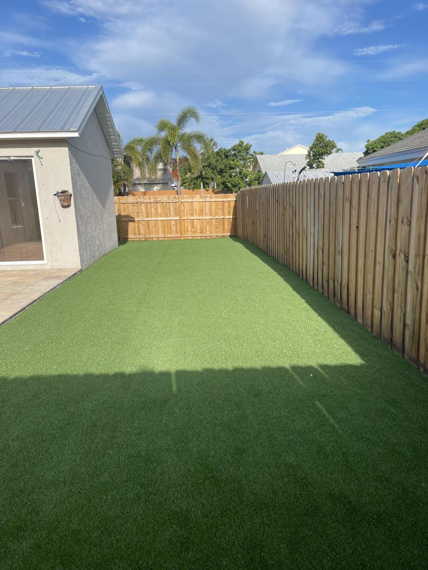 6167 Lauderdale Street