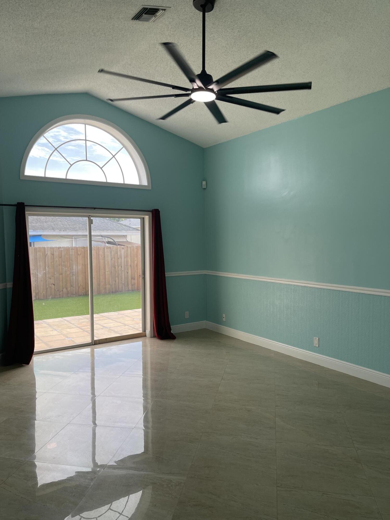 6167 Lauderdale Street