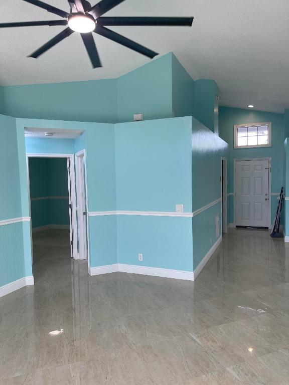 6167 Lauderdale Street