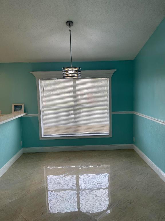 6167 Lauderdale Street