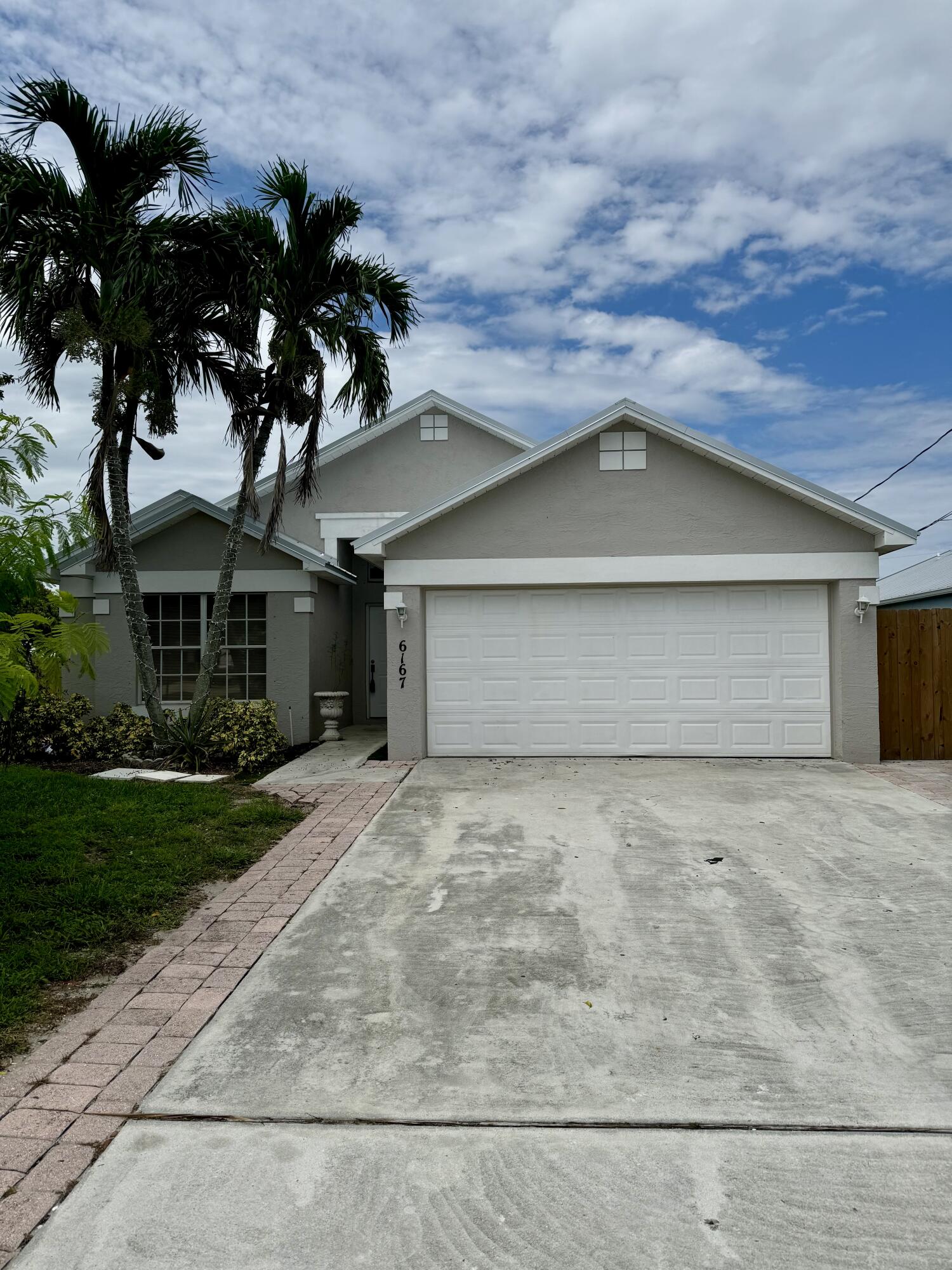 6167 Lauderdale Street