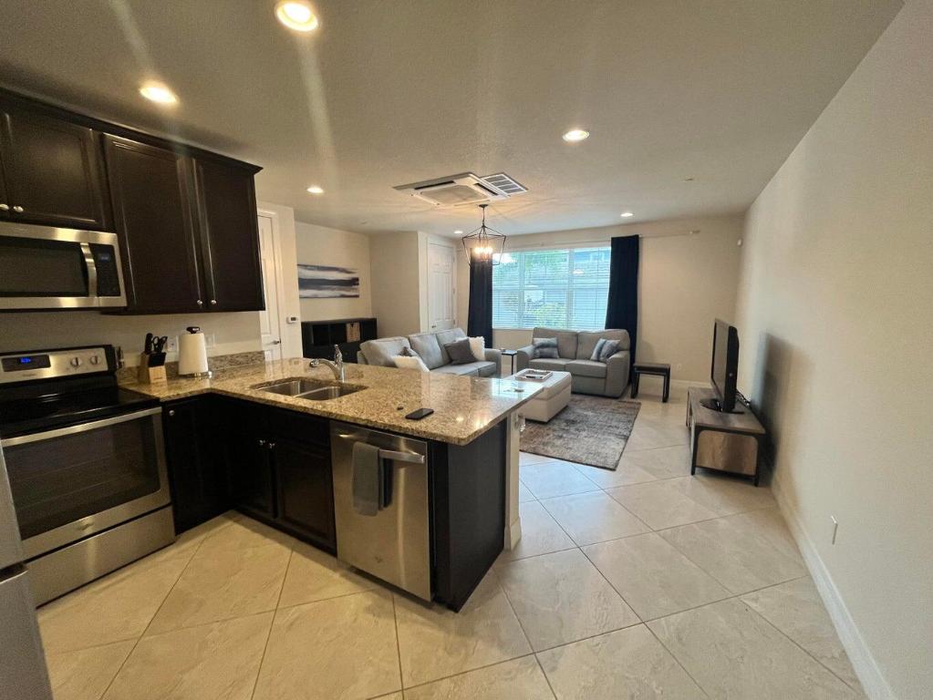 1080 S Community Drive