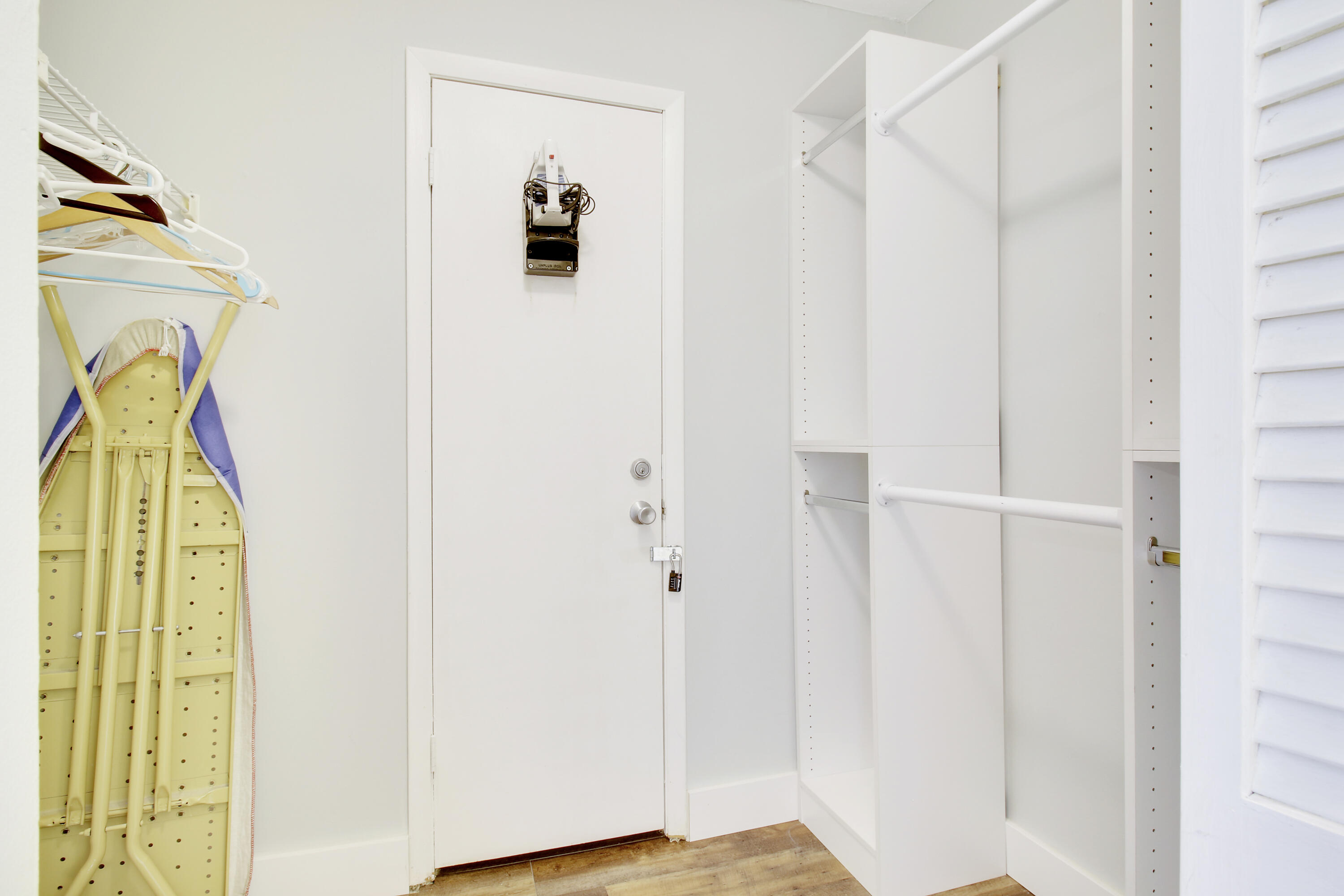 377 Prestwick Lane 2