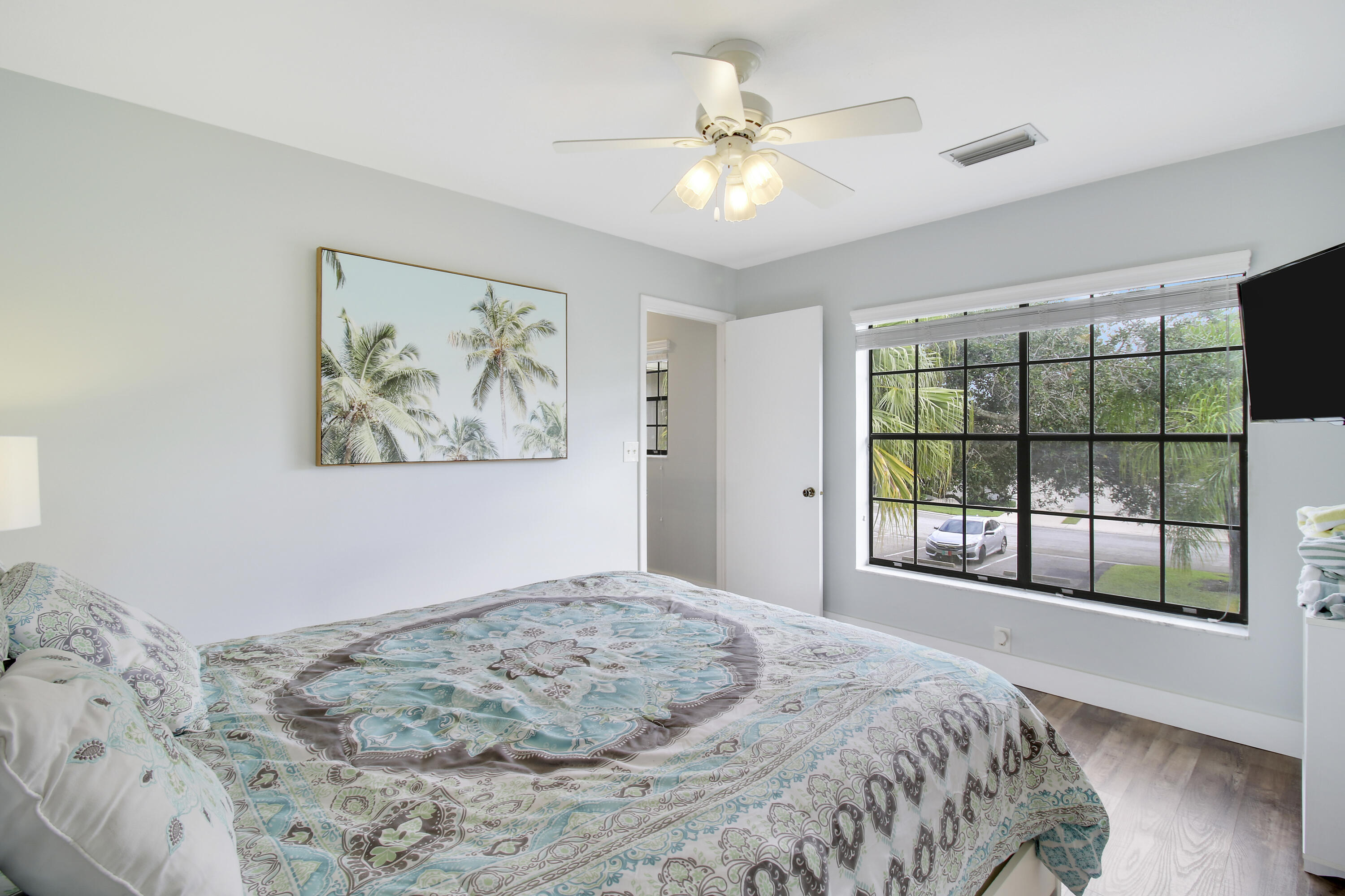 377 Prestwick Lane 2