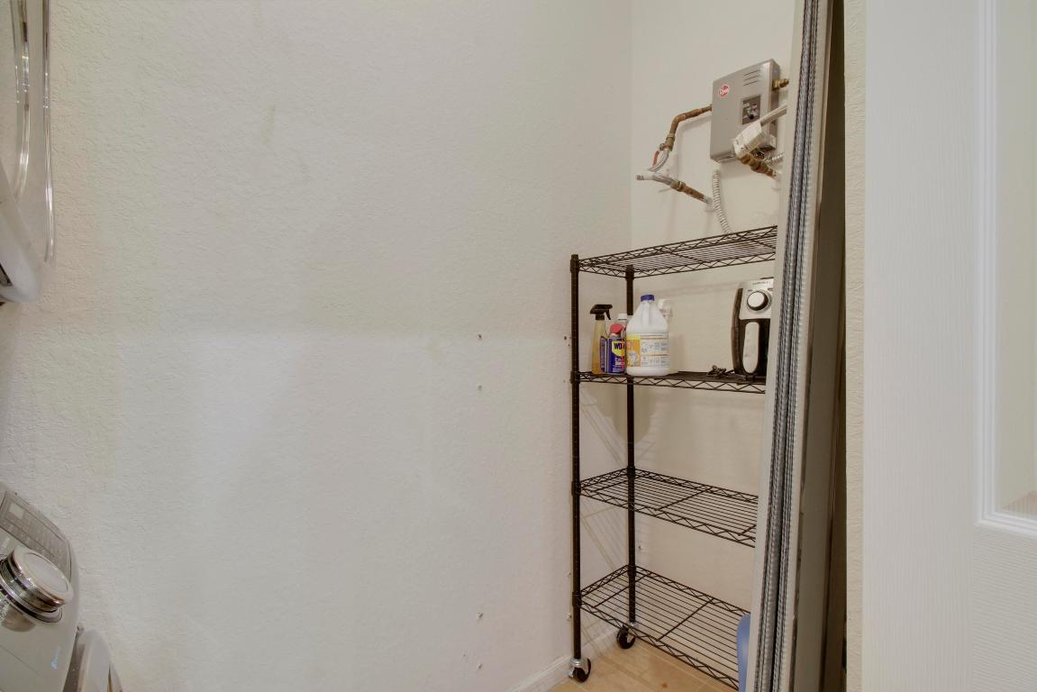 3561 Forest Hill Boulevard 68