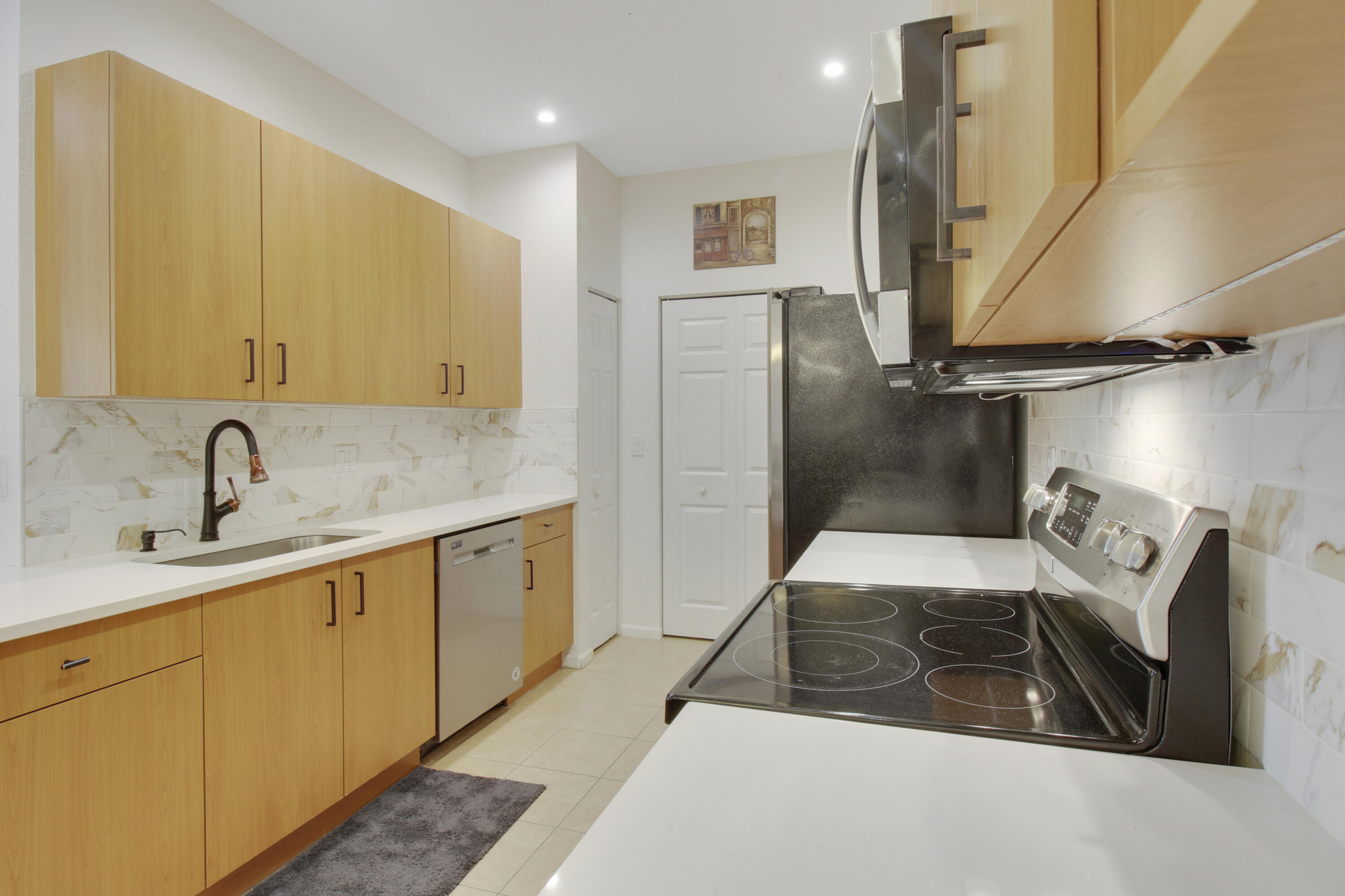 3561 Forest Hill Boulevard 68