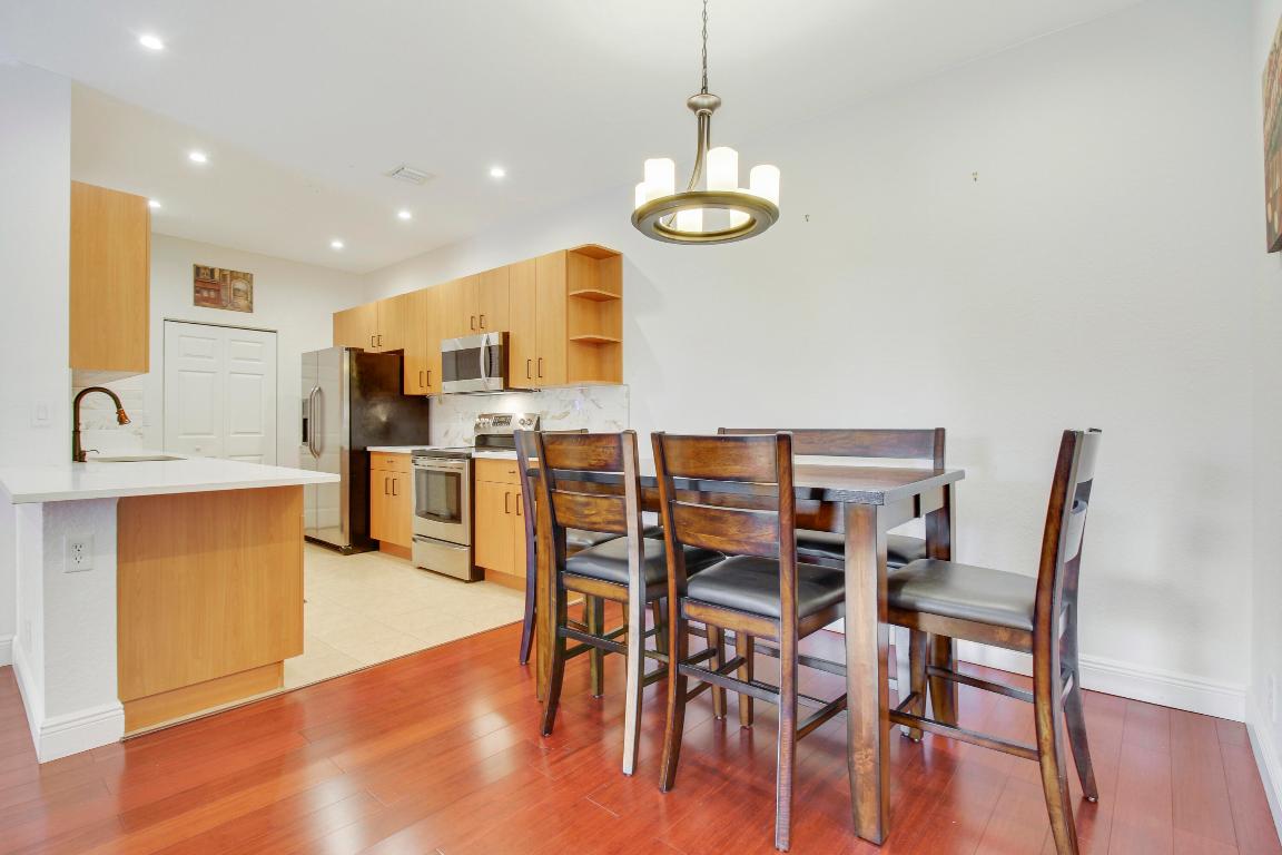 3561 Forest Hill Boulevard 68