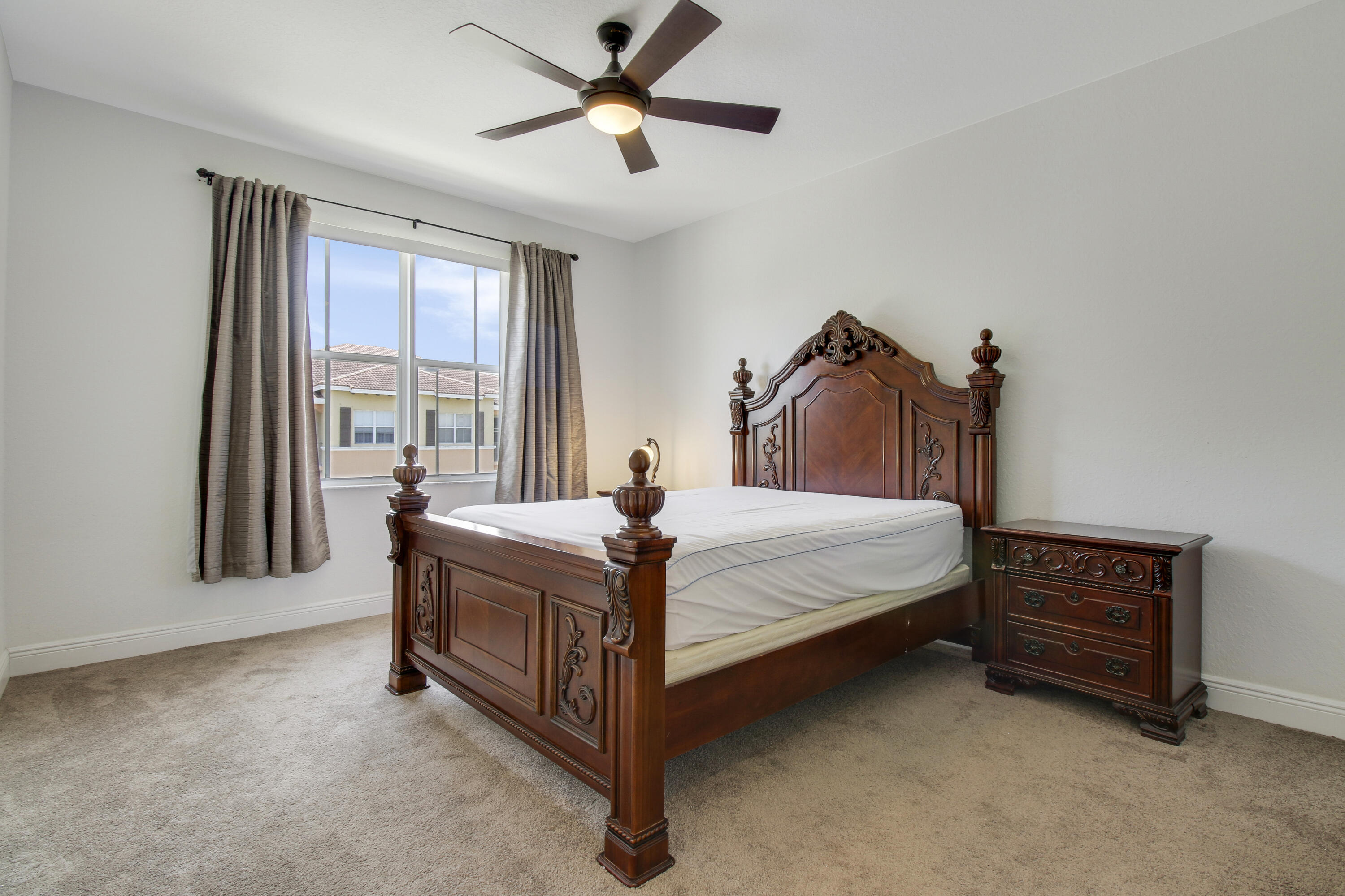 3561 Forest Hill Boulevard 68