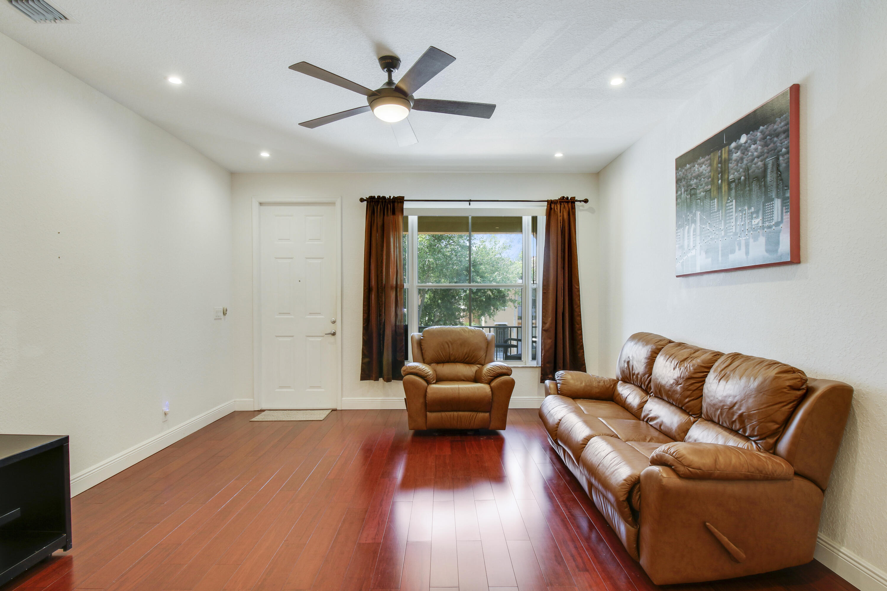 3561 Forest Hill Boulevard 68