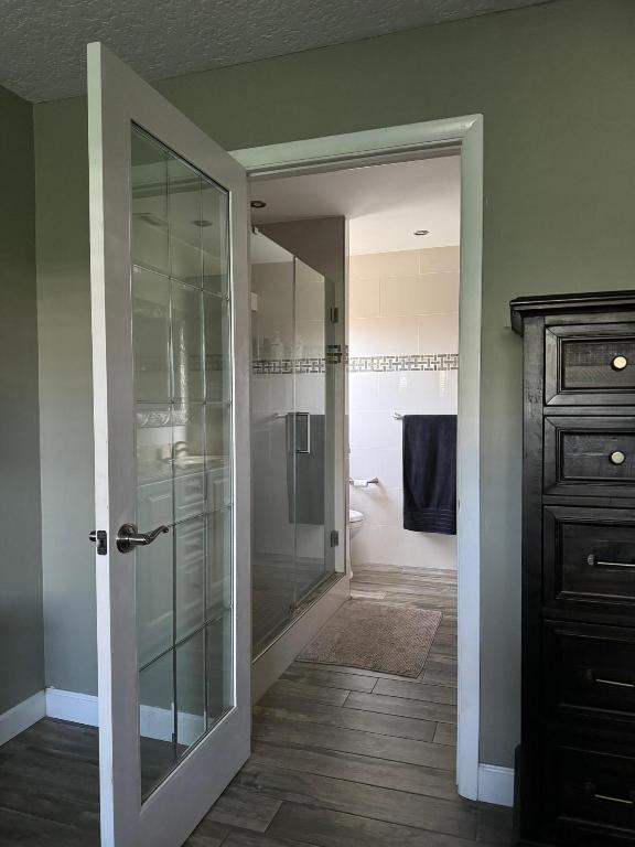 19000 SE Robert Drive