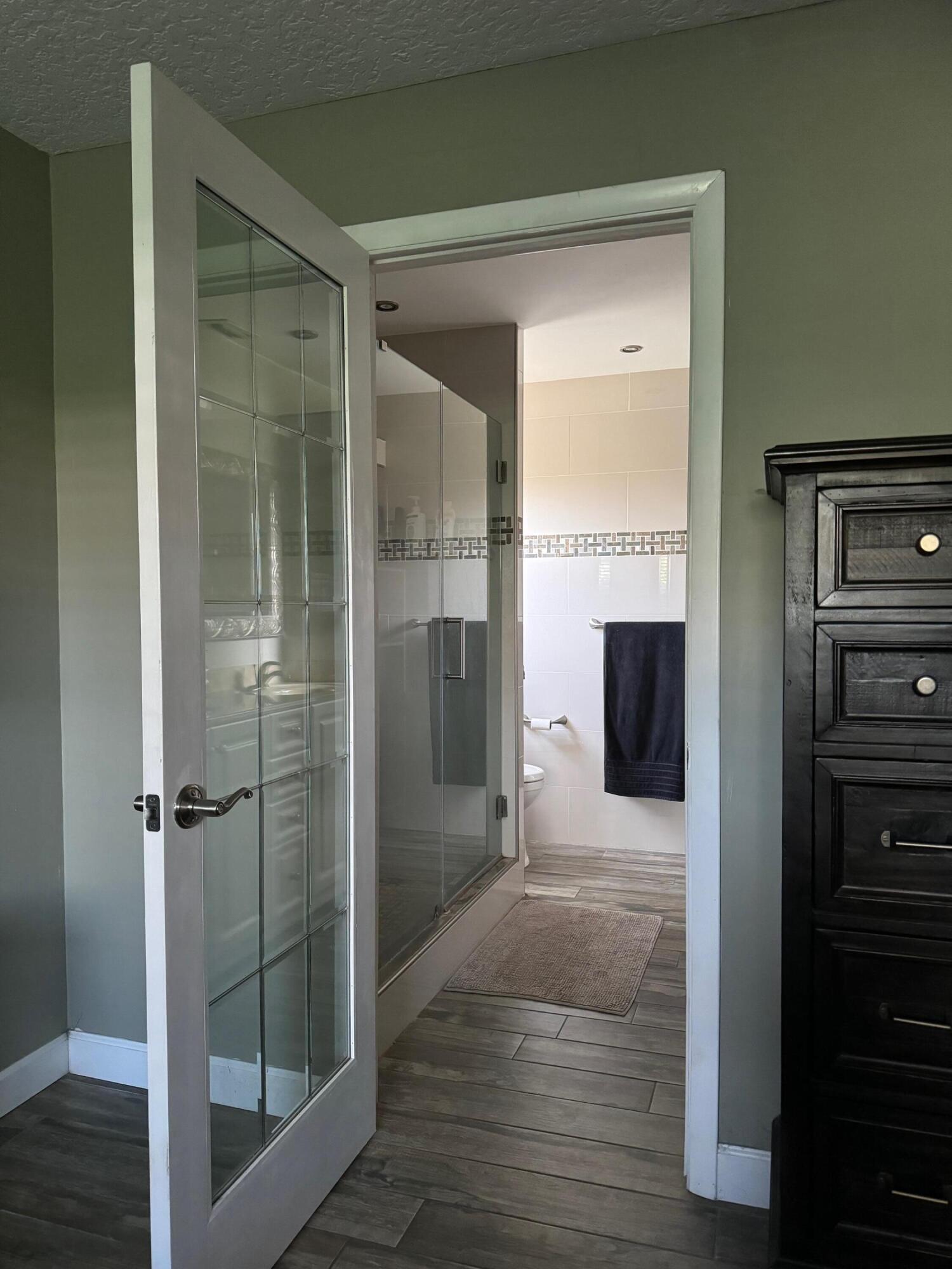 19000 SE Robert Drive