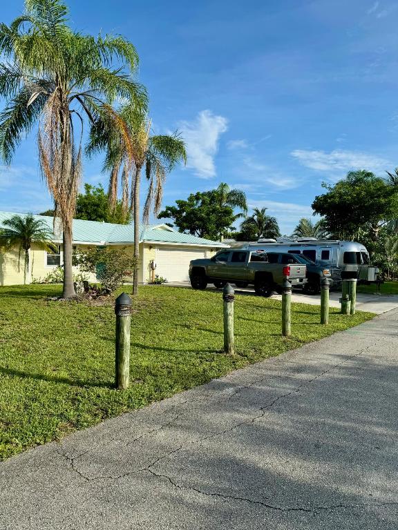 19000 SE Robert Drive