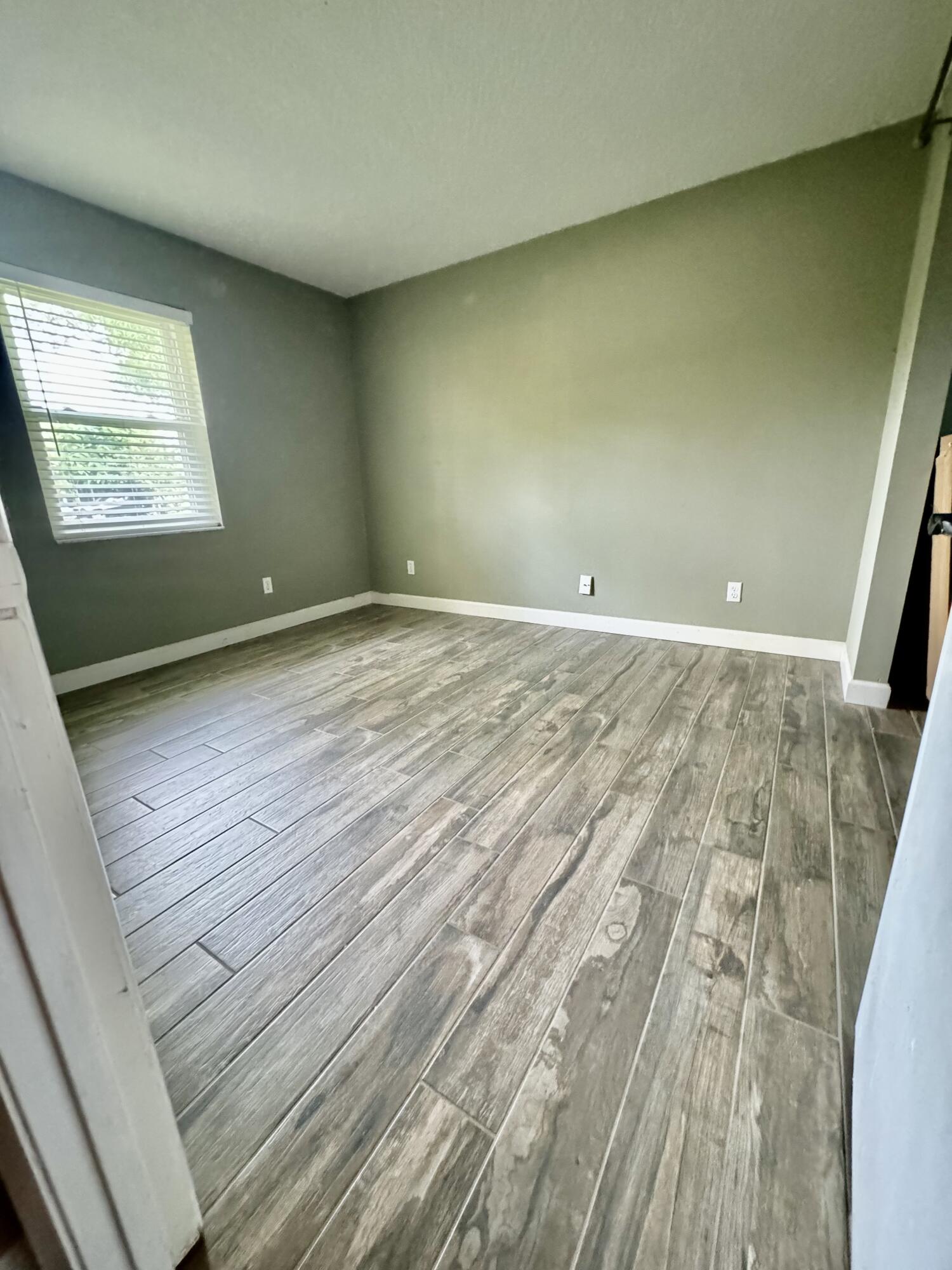 19000 SE Robert Drive