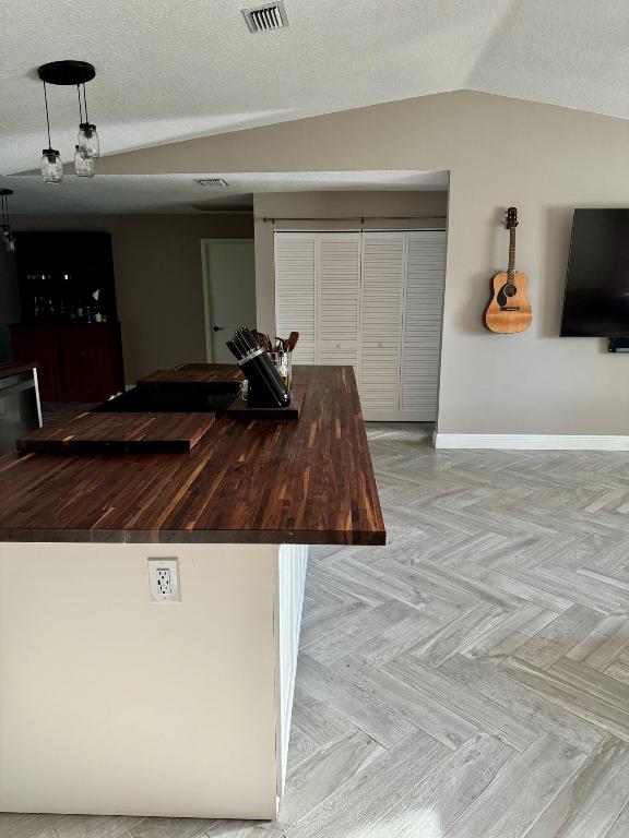 19000 SE Robert Drive