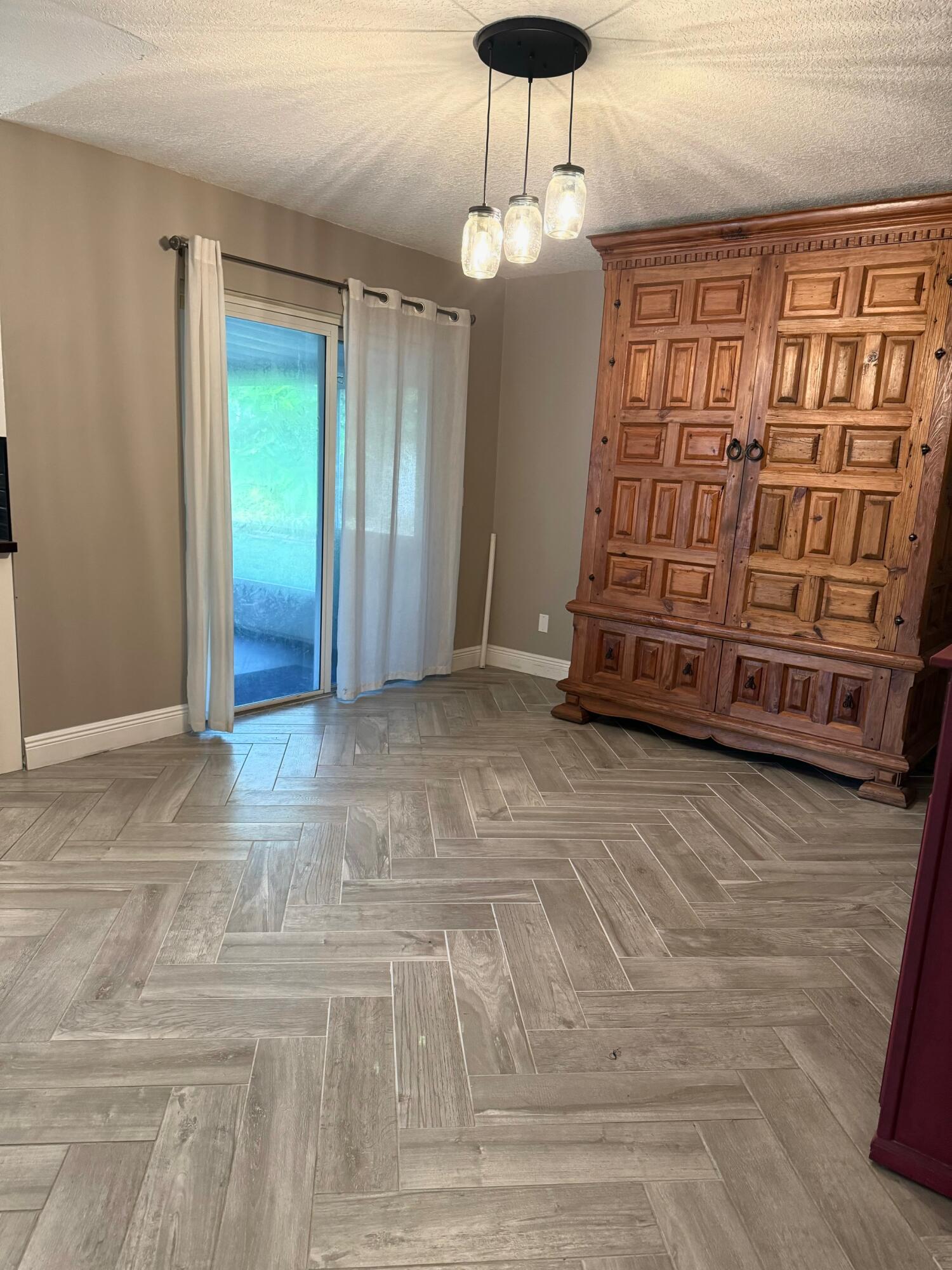 19000 SE Robert Drive