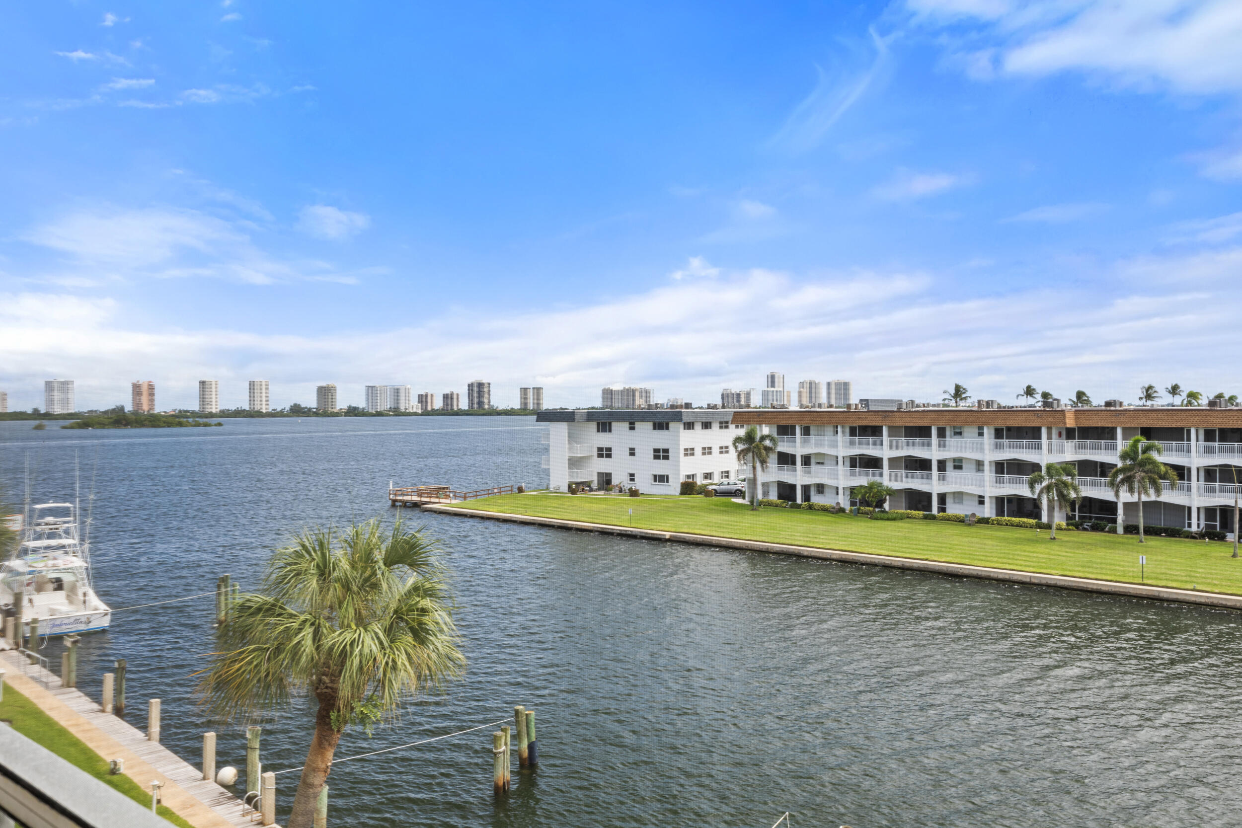 100 Paradise Harbour Boulevard 412