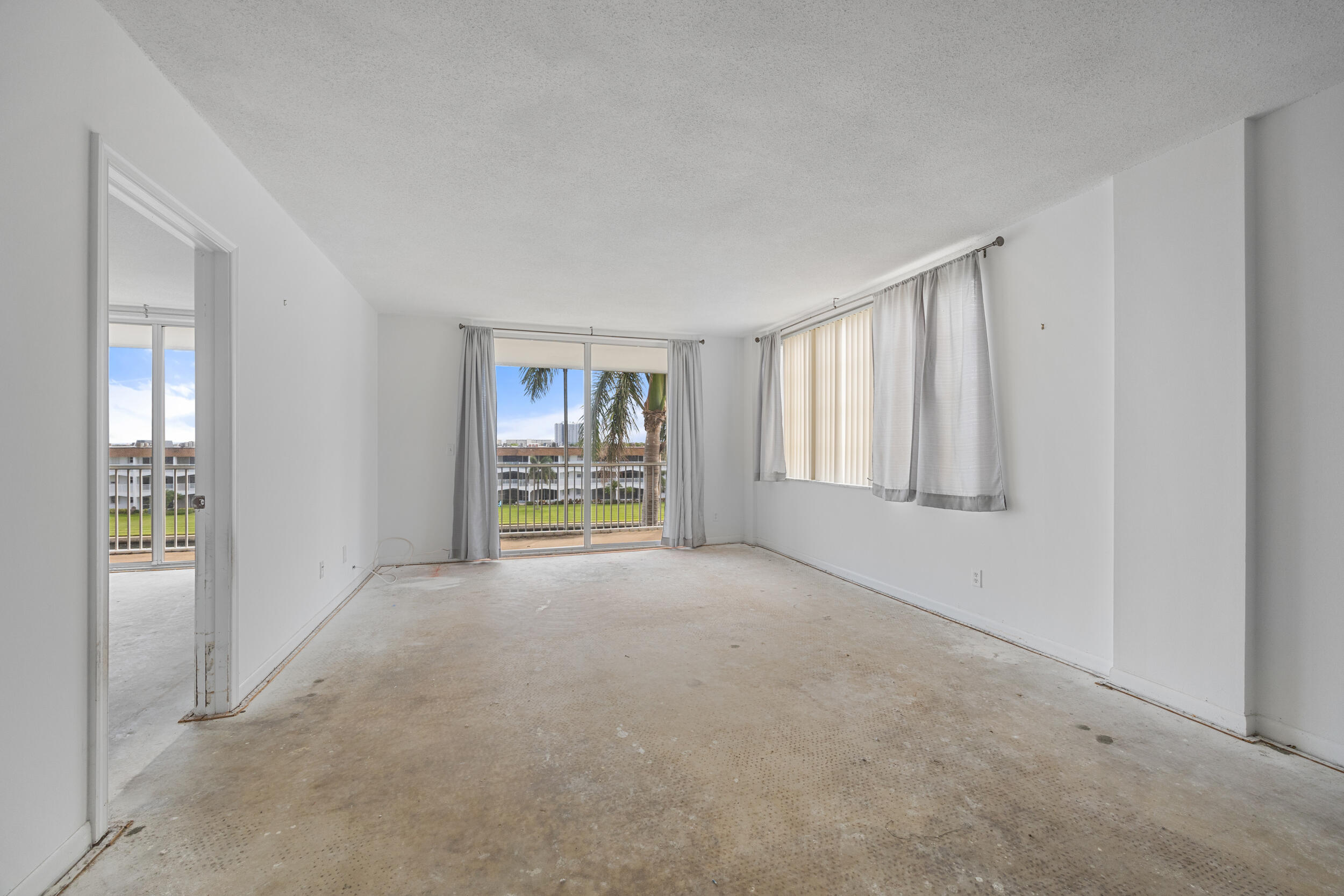 100 Paradise Harbour Boulevard 412