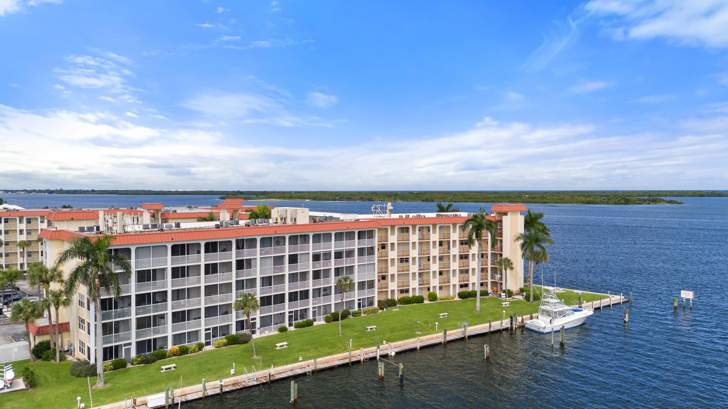 100 Paradise Harbour Boulevard 412