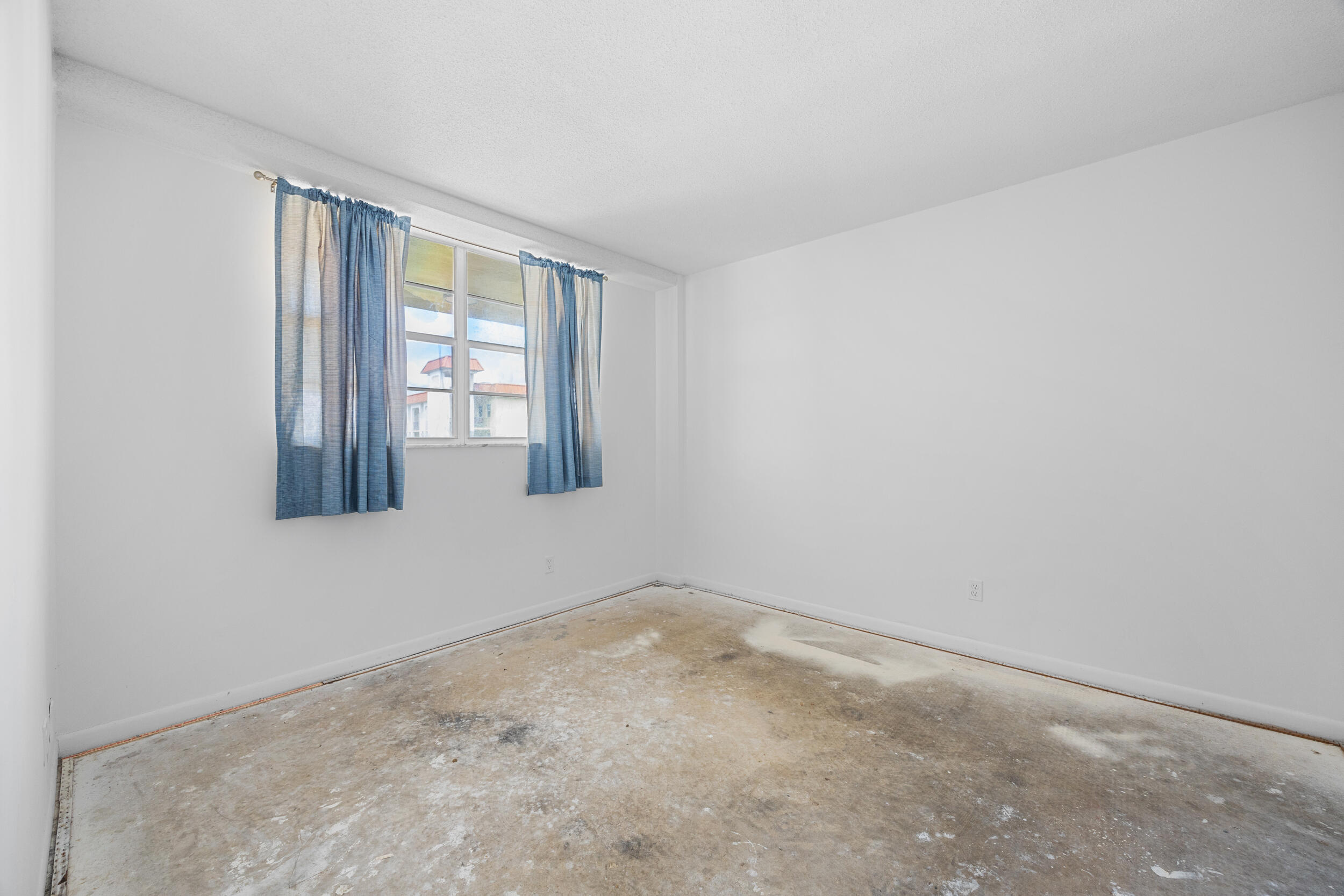 100 Paradise Harbour Boulevard 412