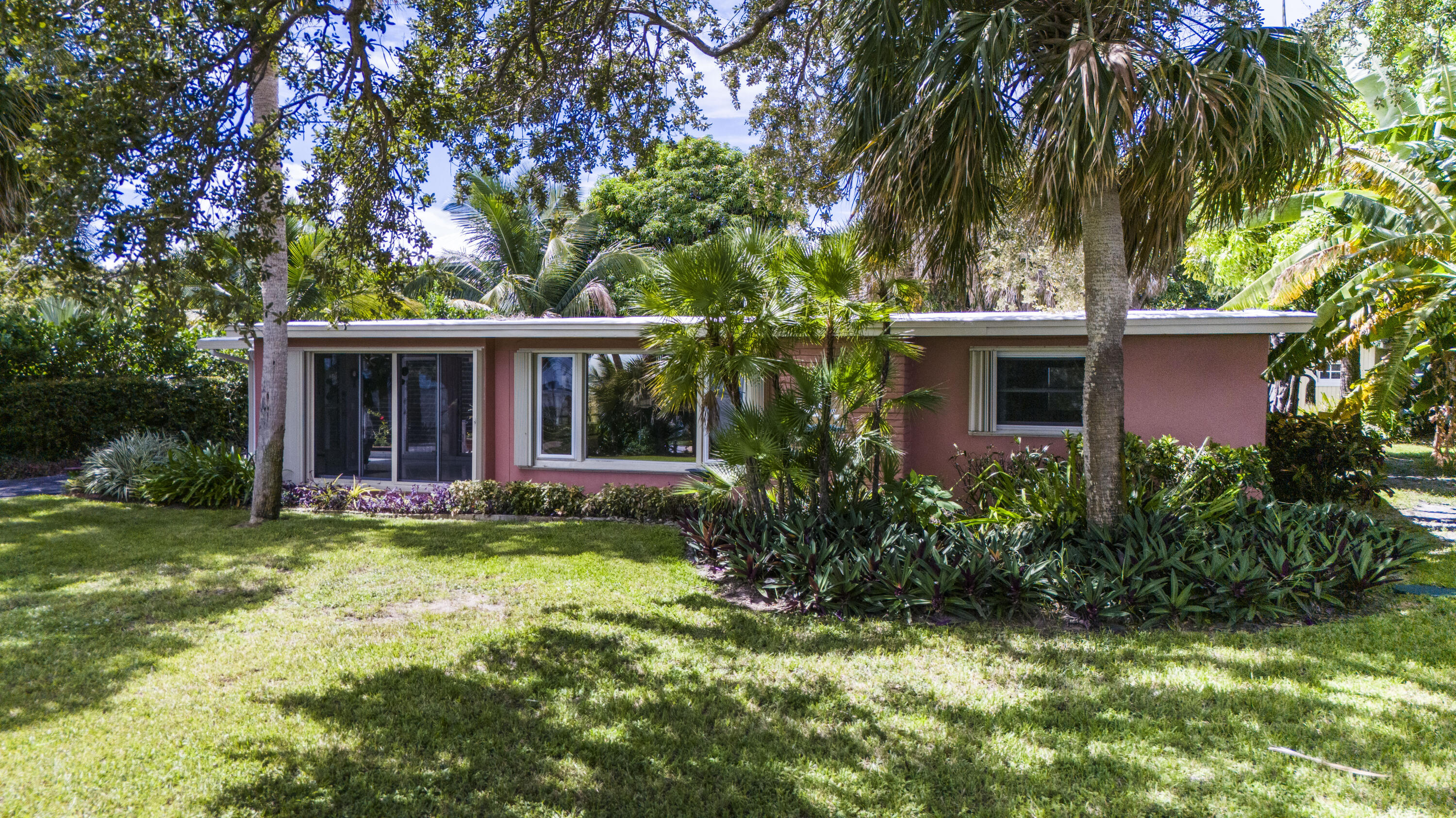 3135 S Indian River Drive