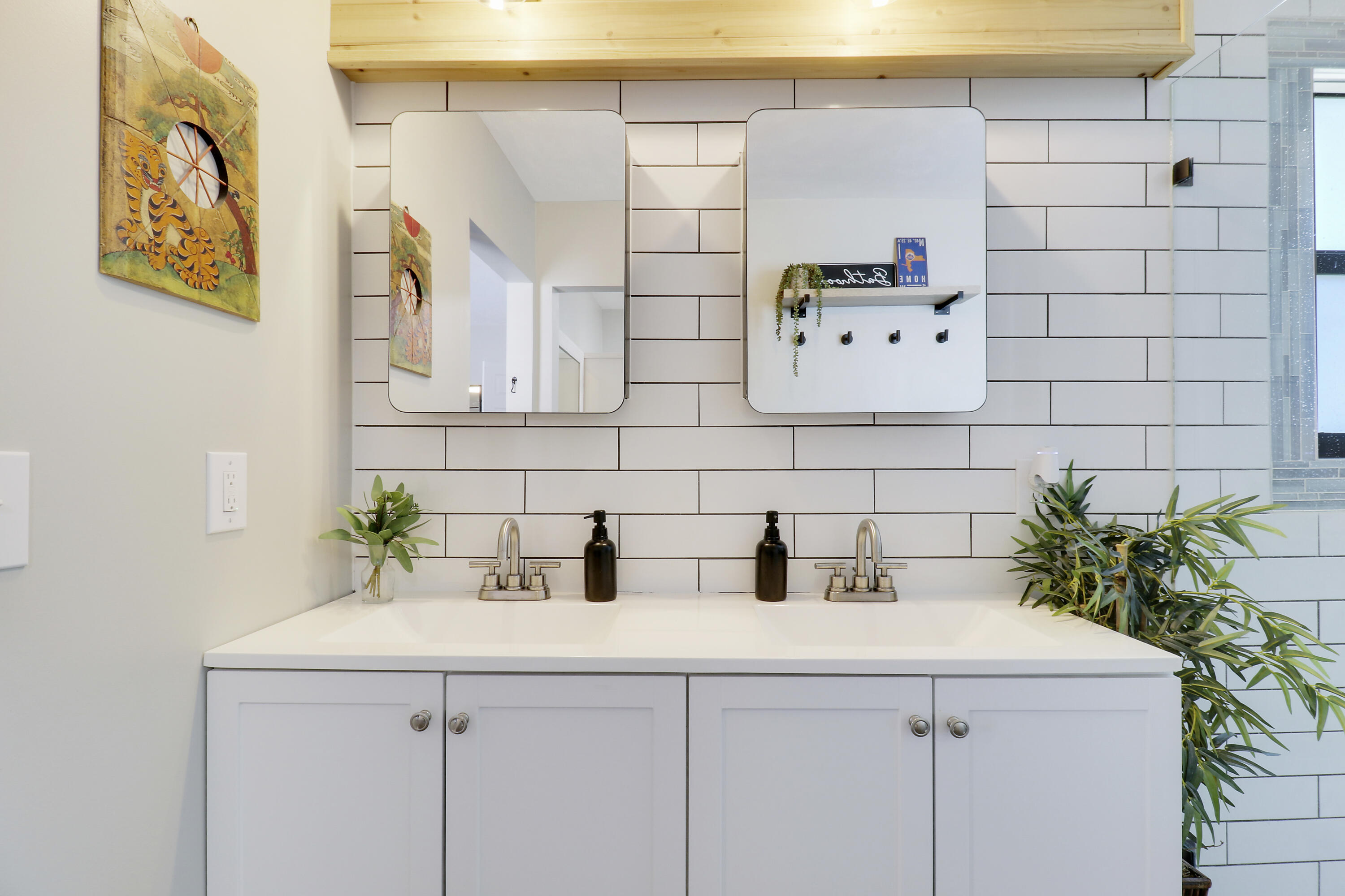 2556 SW Danbury Street