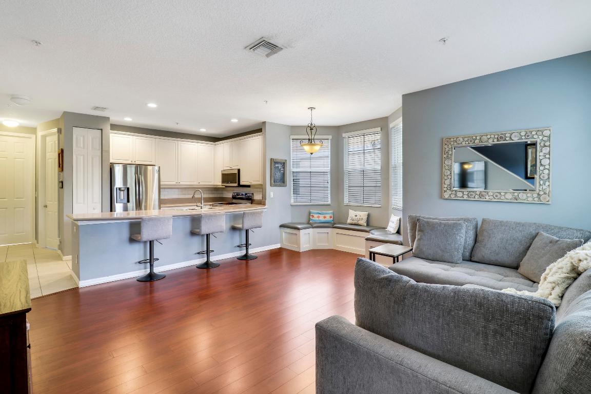 1566 Grande Cull Way