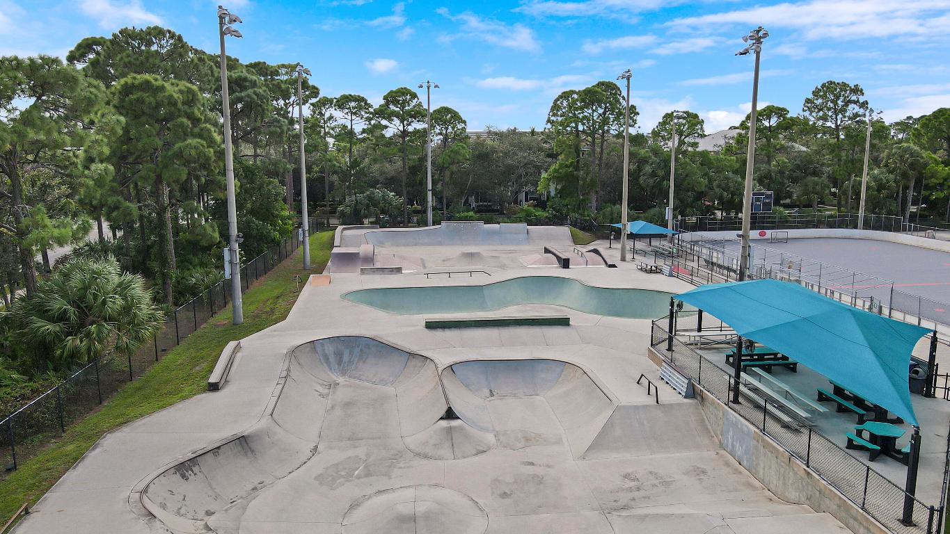 1566 Grande Cull Way