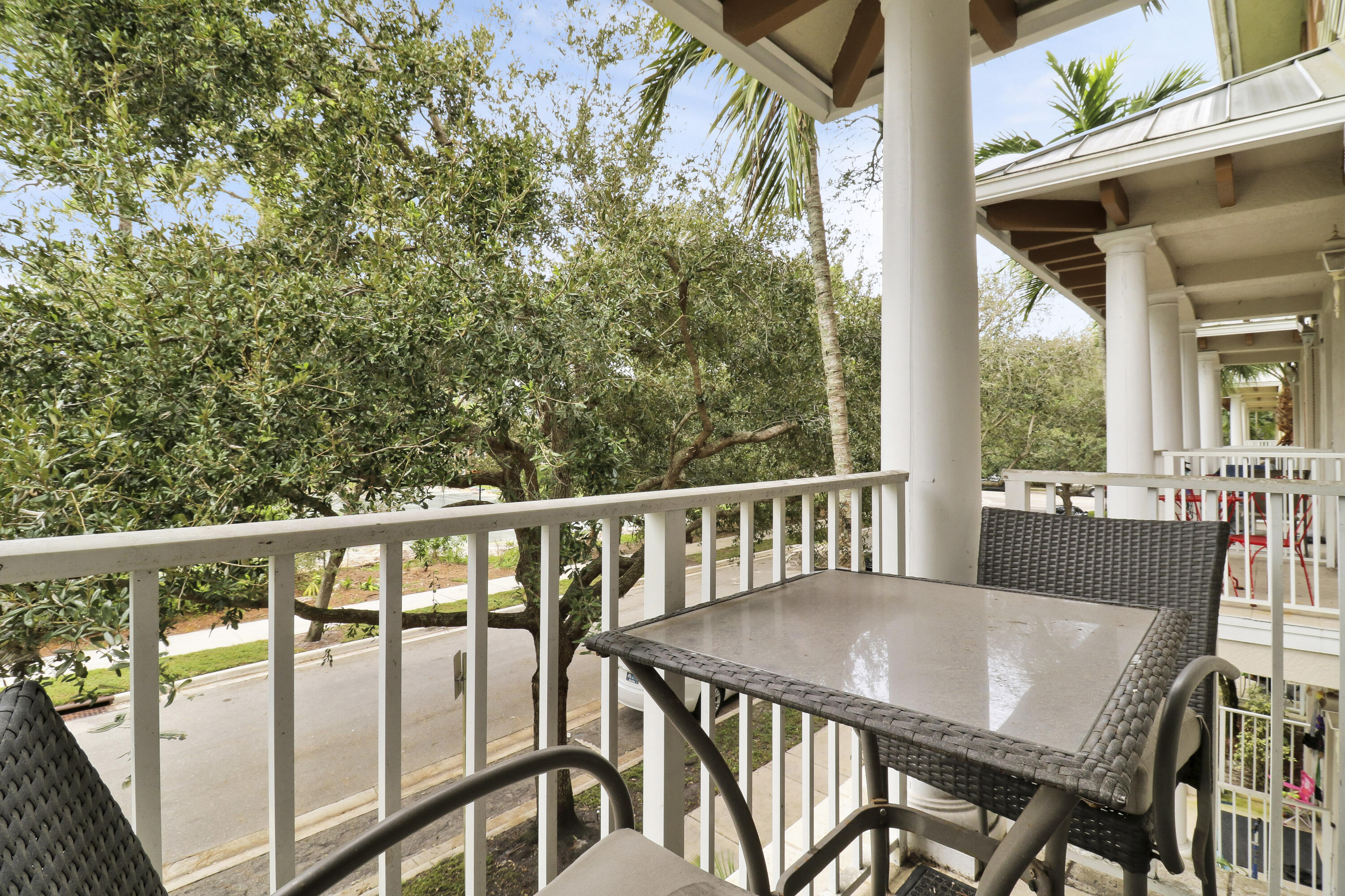 1566 Grande Cull Way