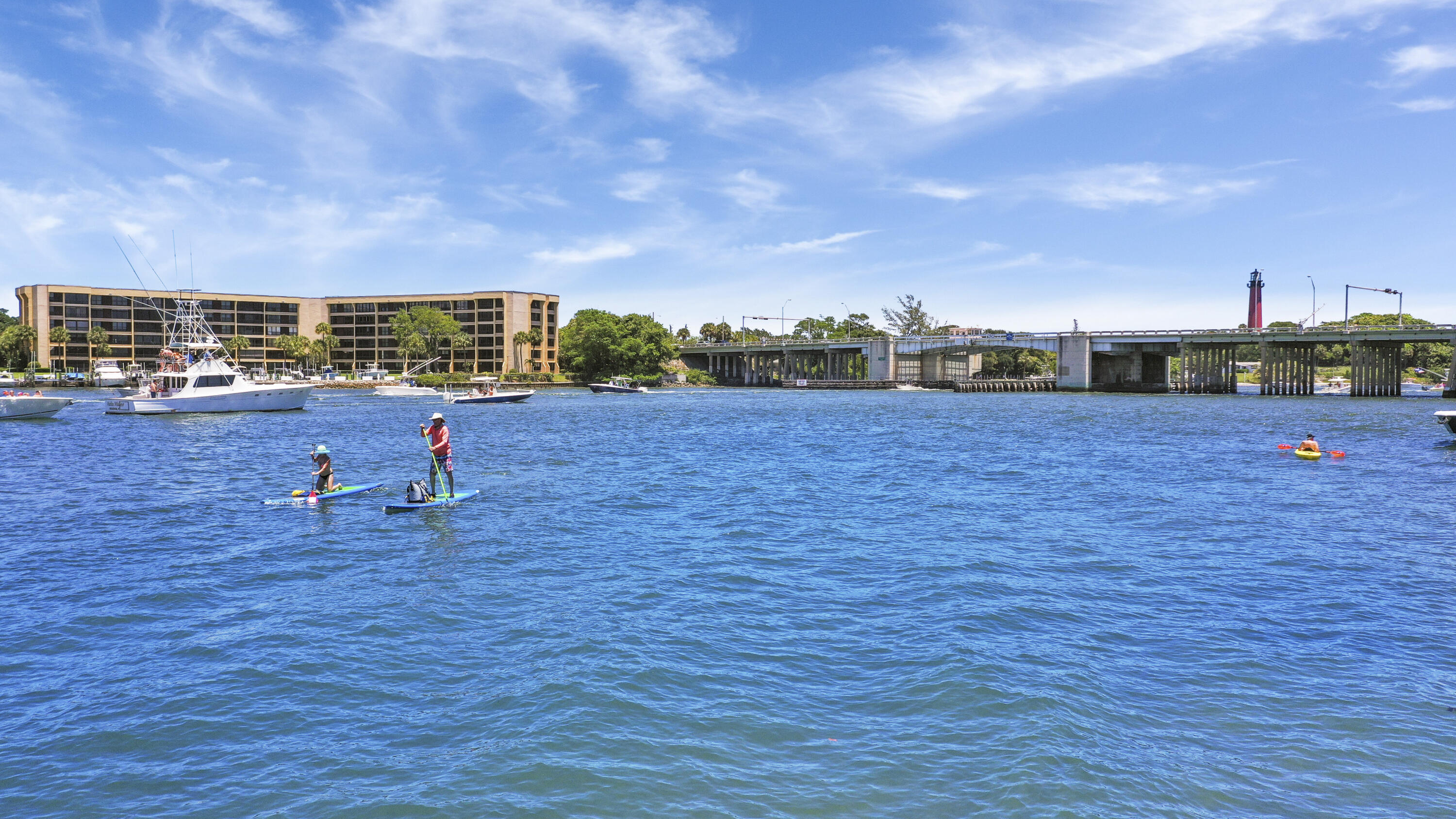 1566 Grande Cull Way