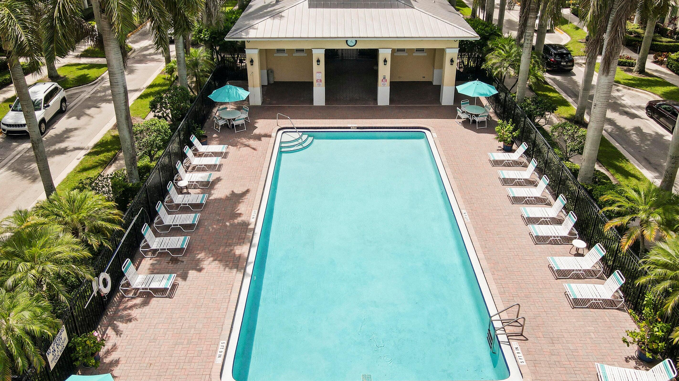 1566 Grande Cull Way