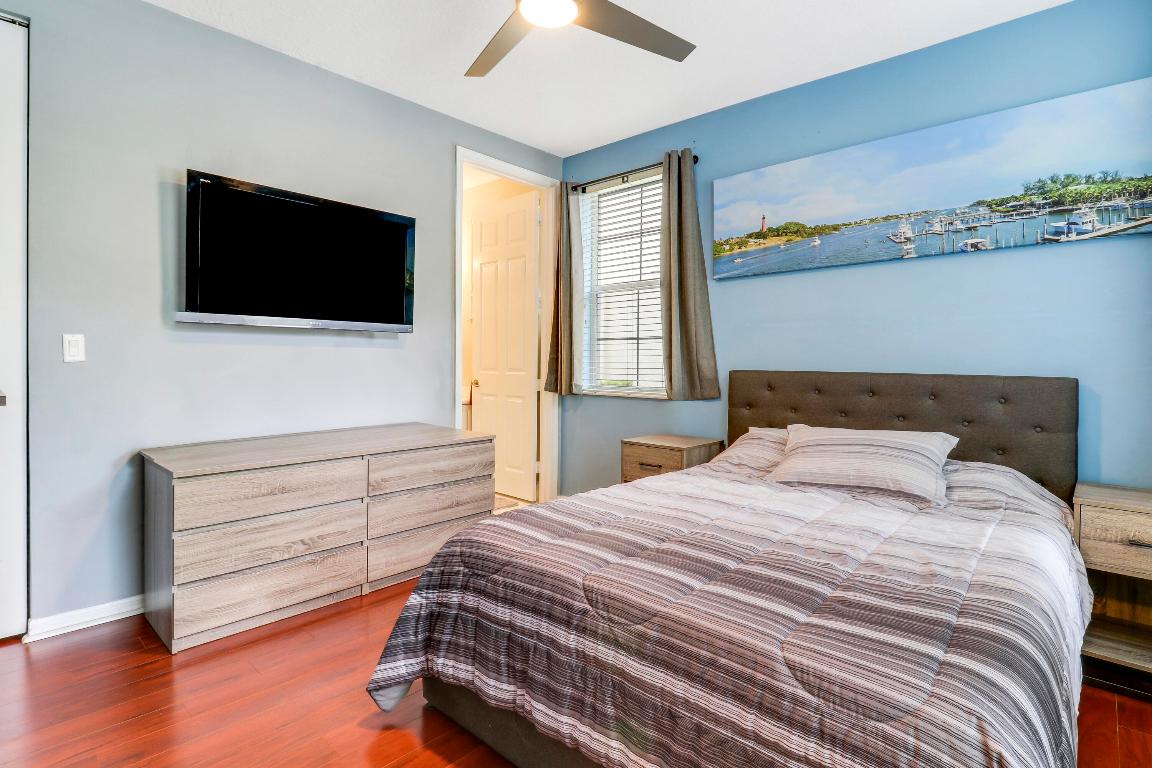 1566 Grande Cull Way