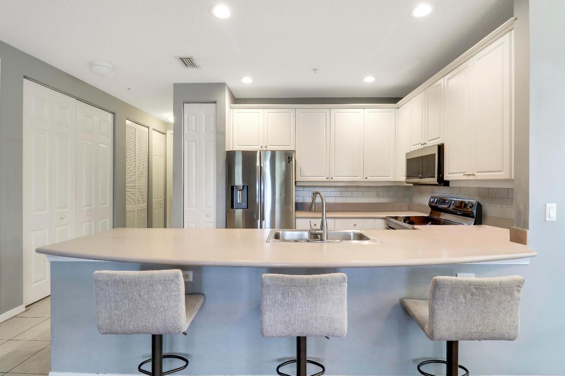 1566 Grande Cull Way