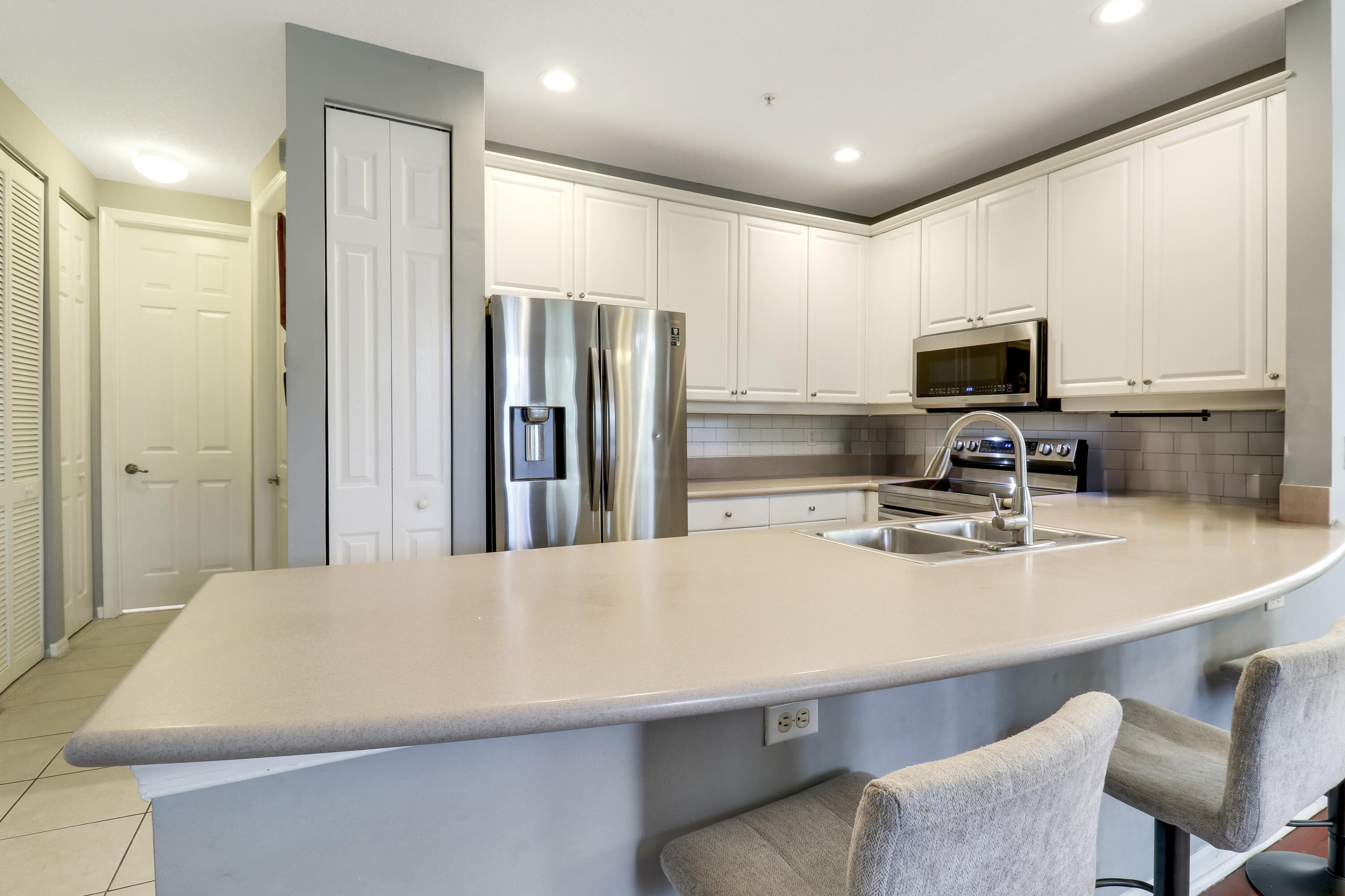 1566 Grande Cull Way