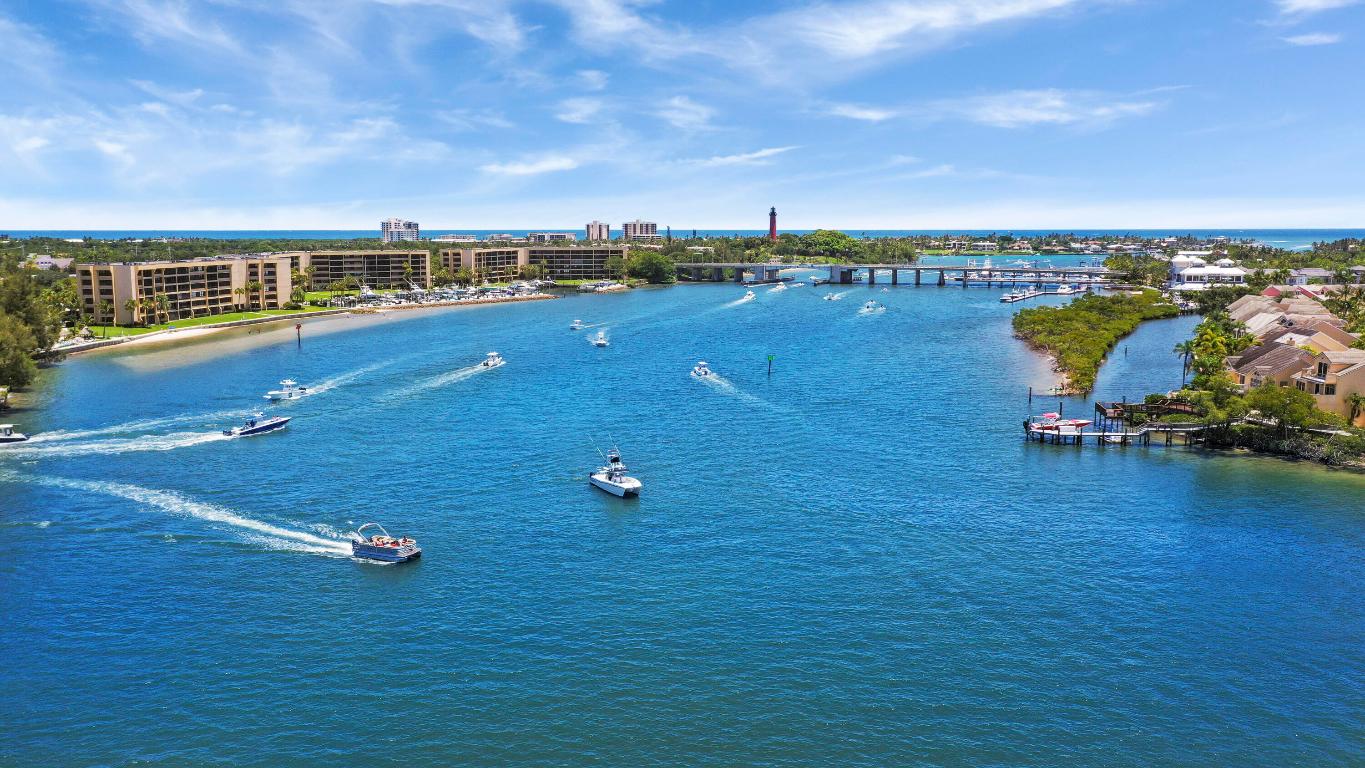 1566 Grande Cull Way