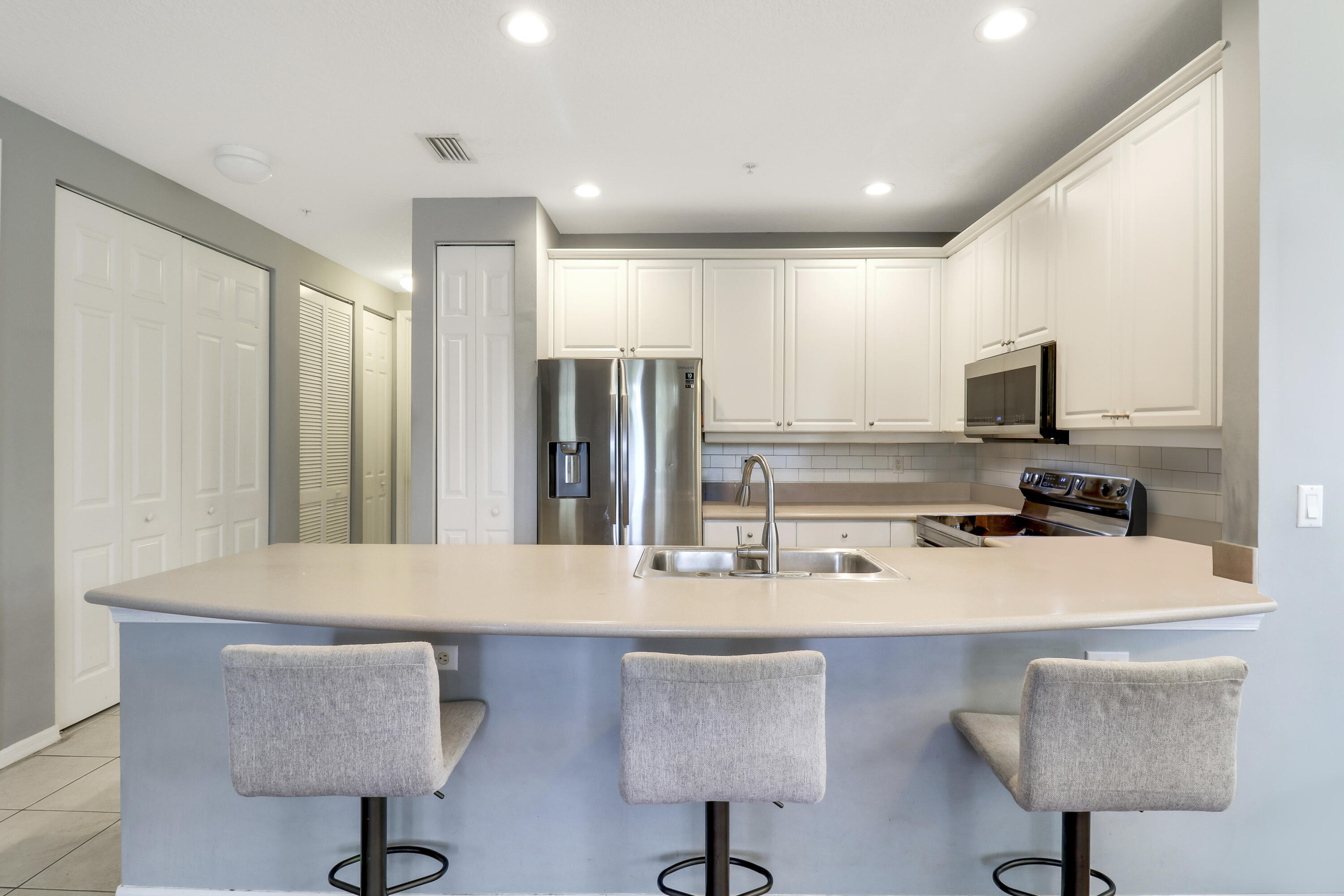 1566 Grande Cull Way