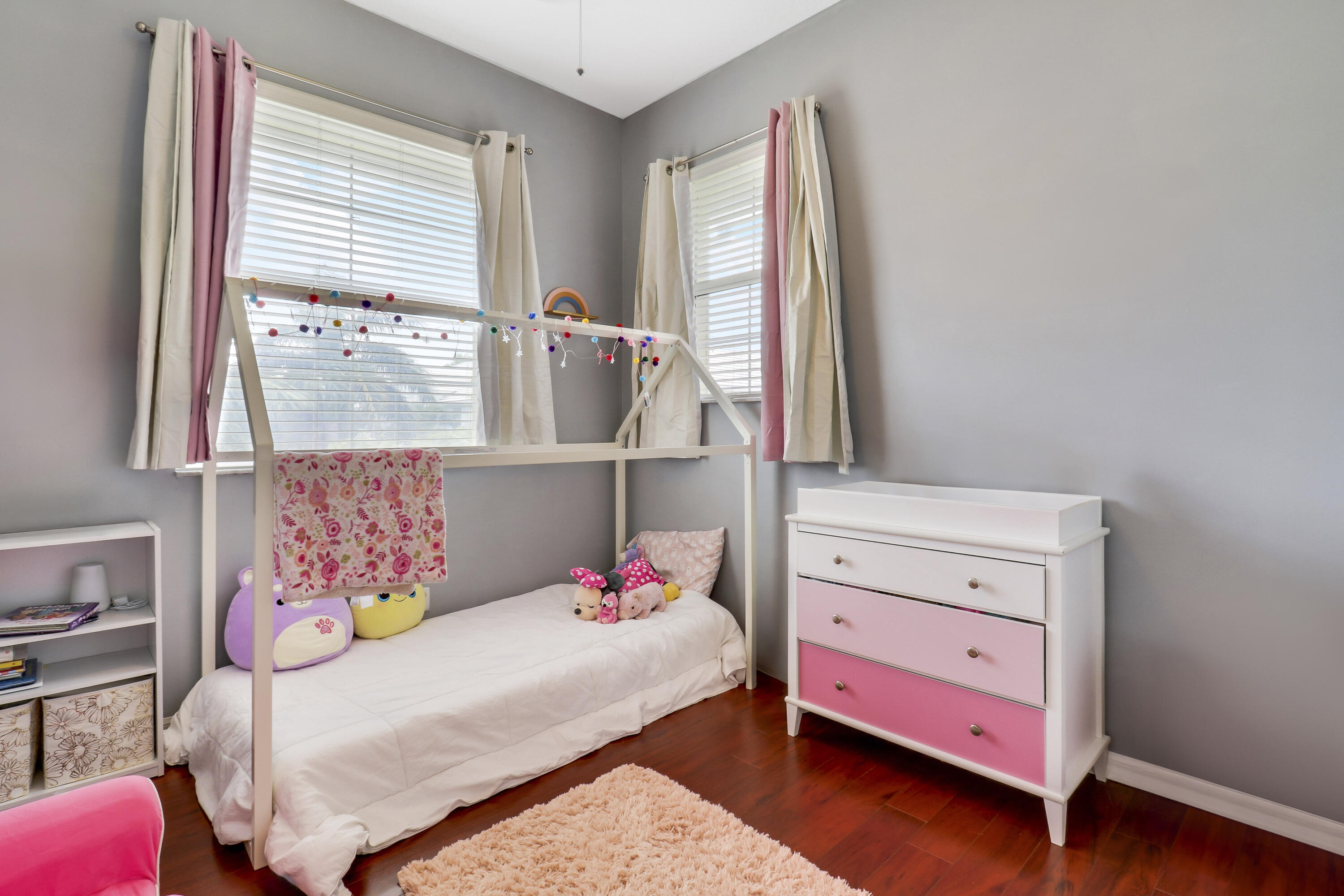 1566 Grande Cull Way