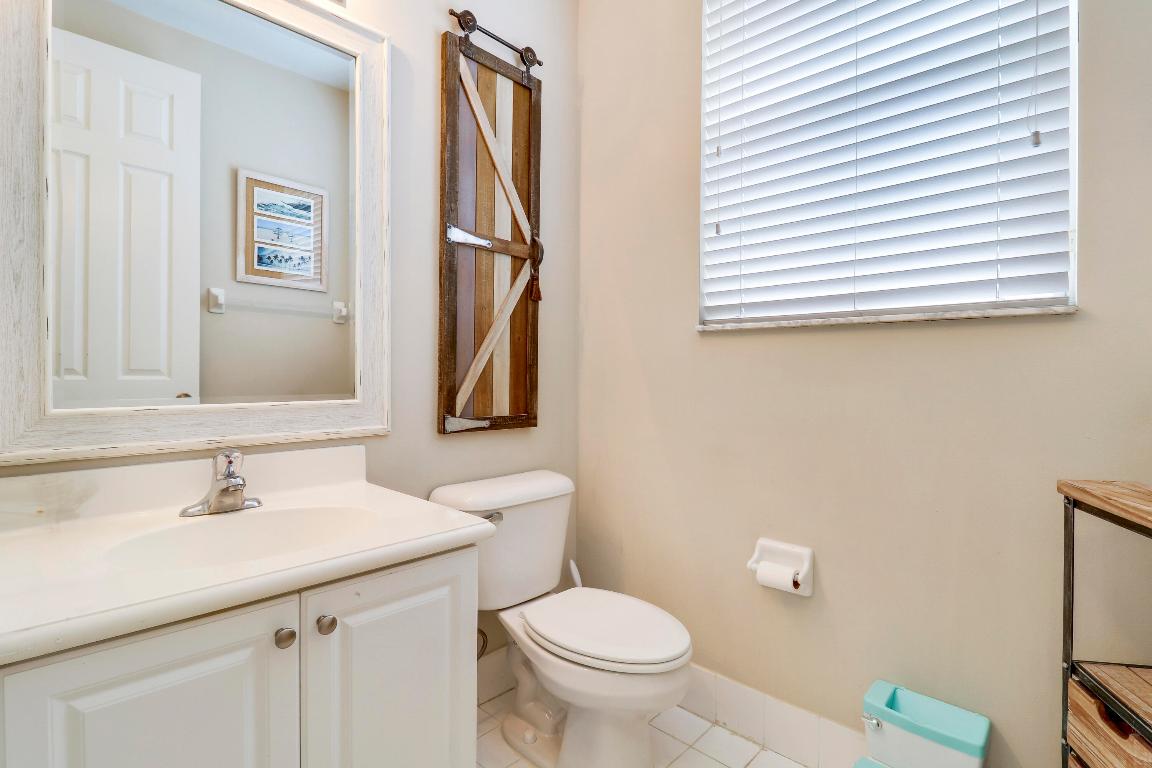 1566 Grande Cull Way