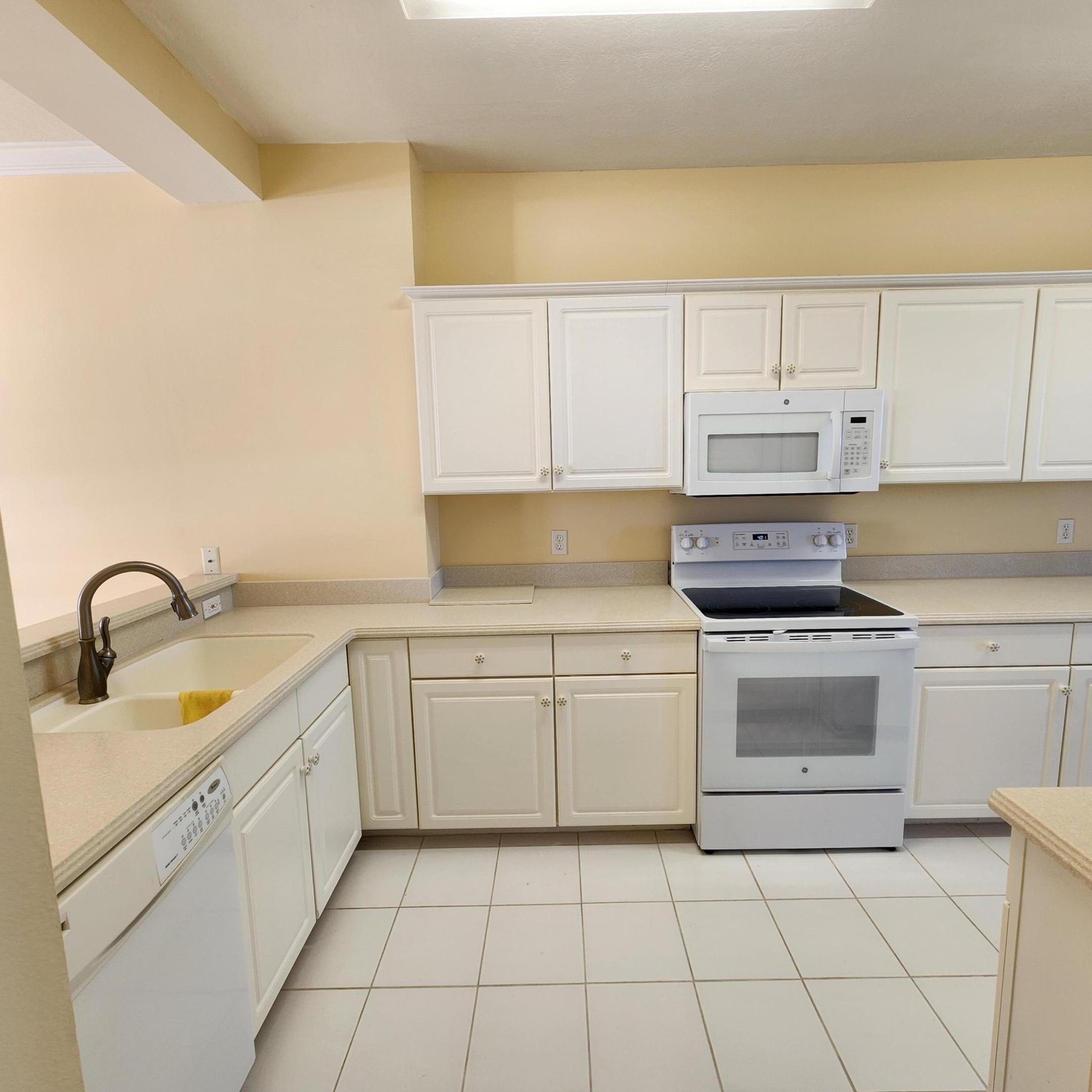 5167 N Highway A1a 1102