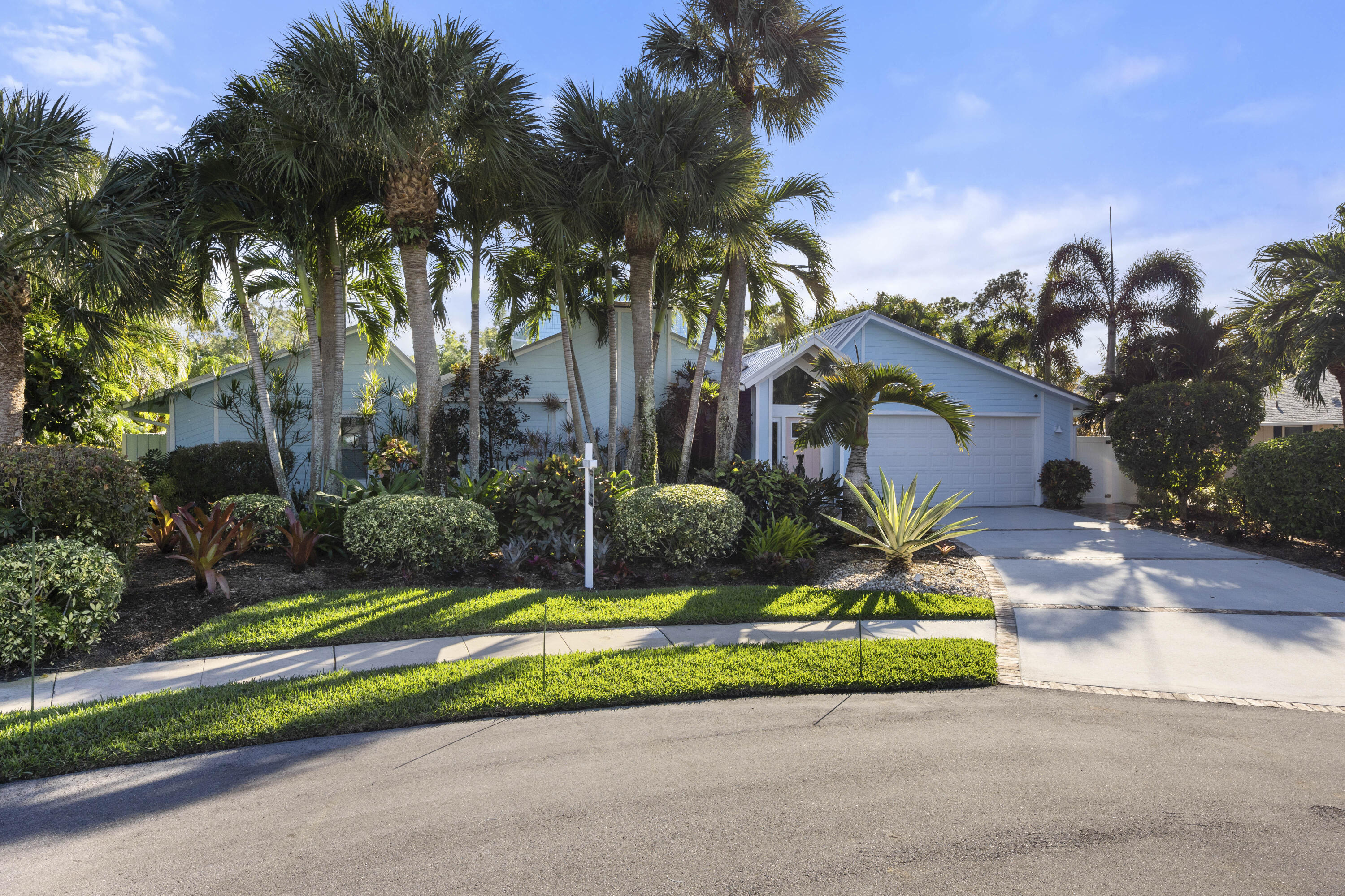 1254 Holly Cove Drive