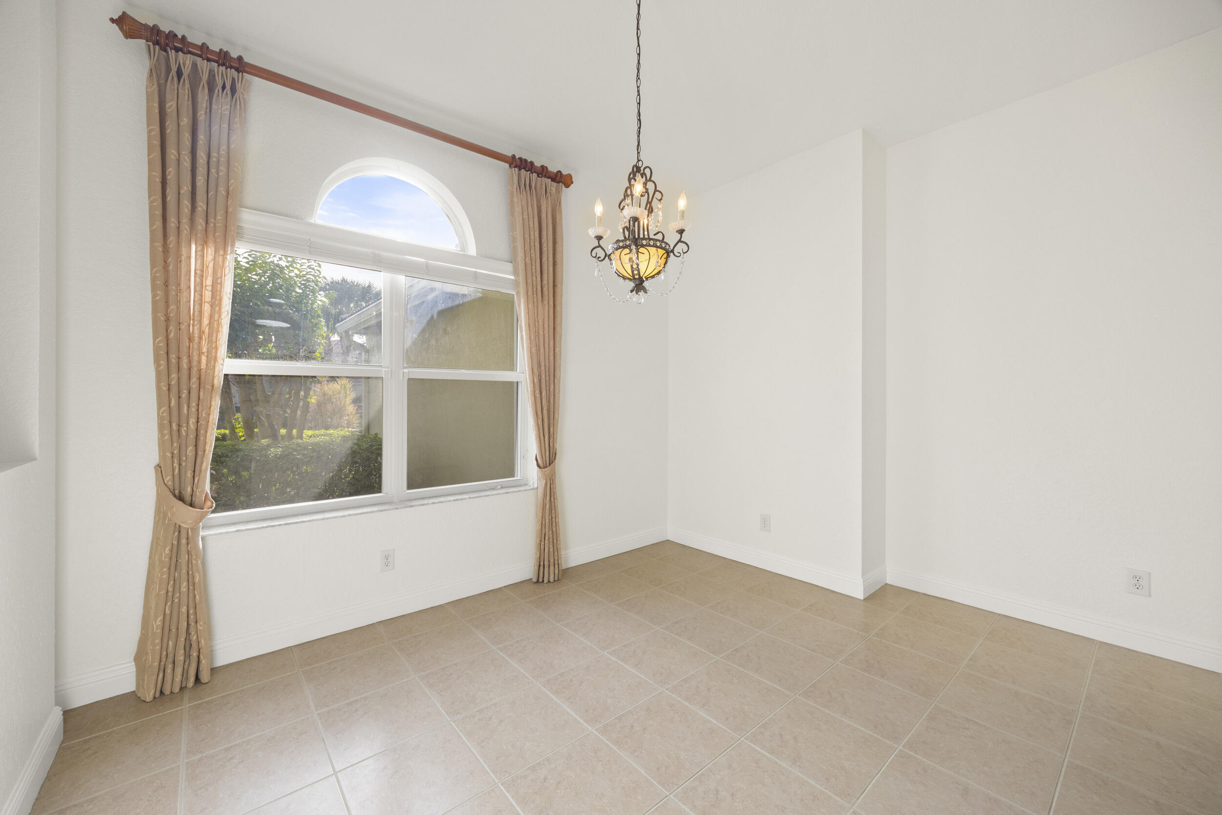 129 Magnolia Way