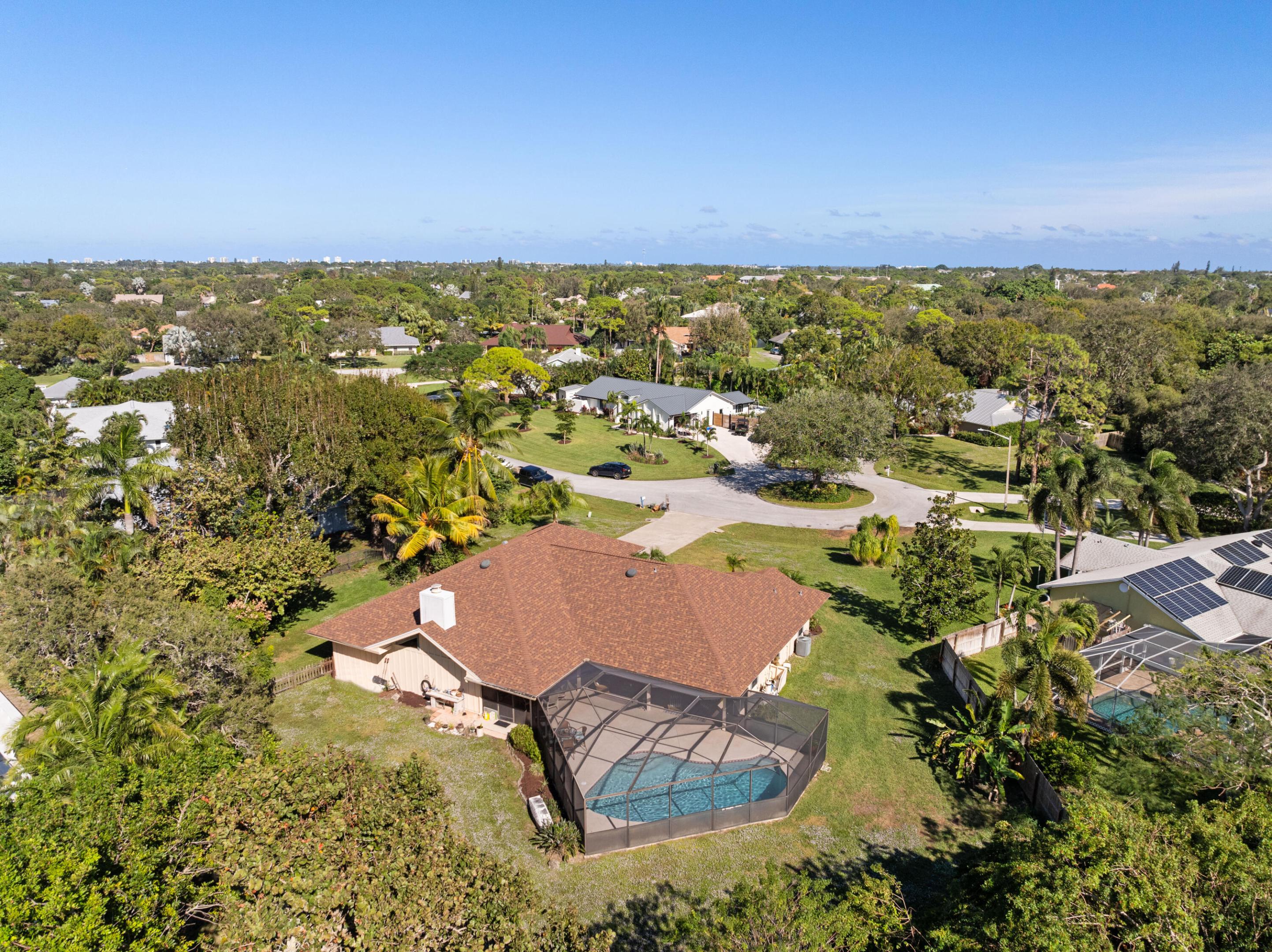 3266 NE Kapok Court