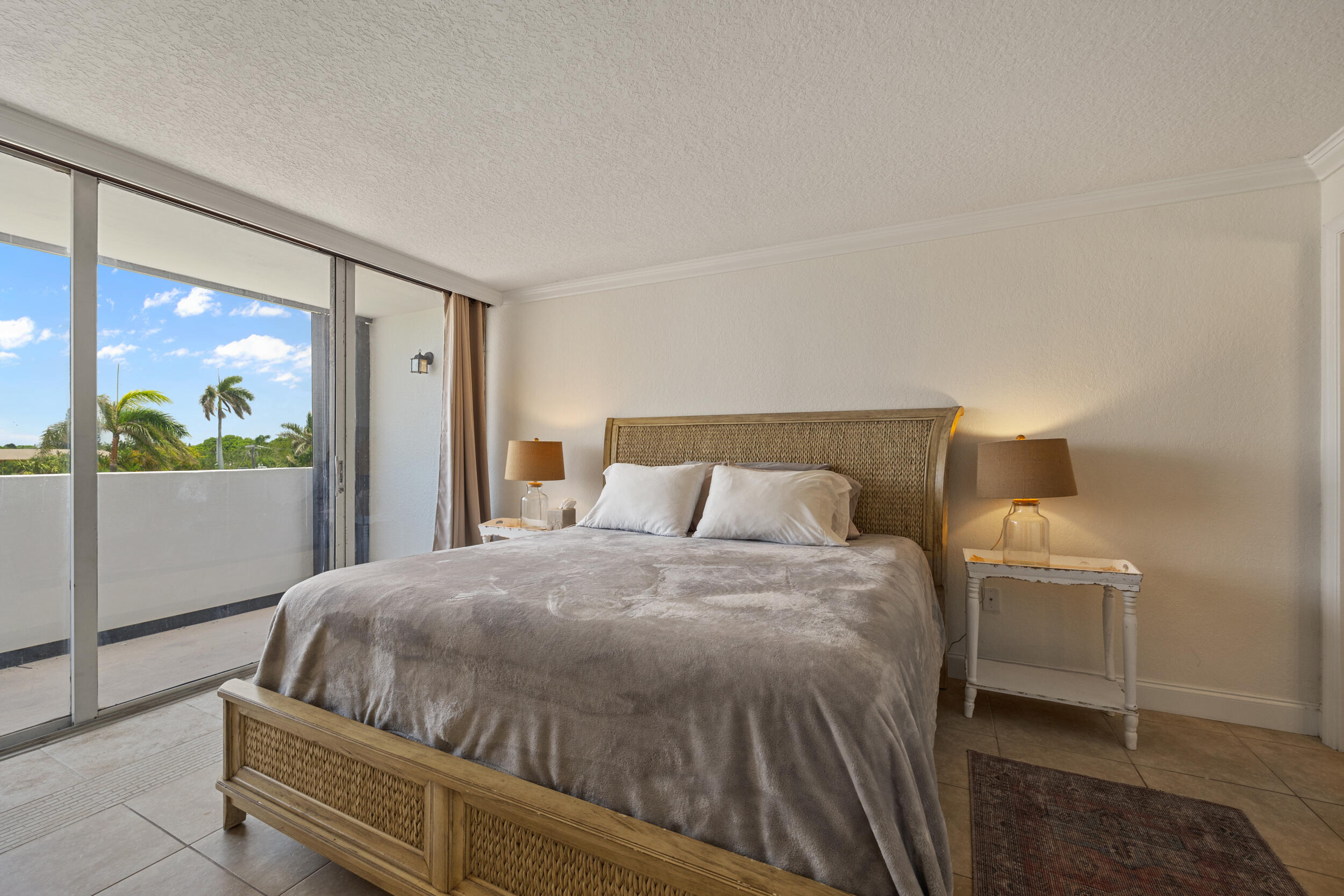 5600 N Flagler Drive 305