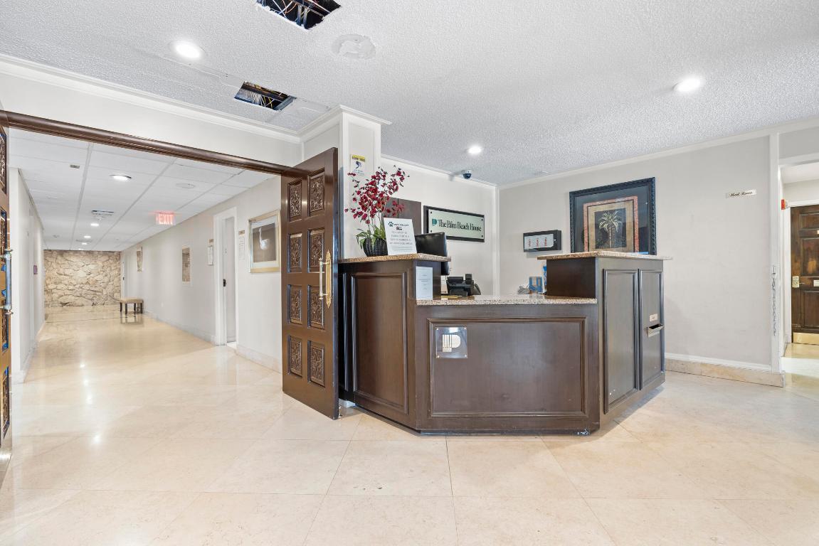 5600 N Flagler Drive 305