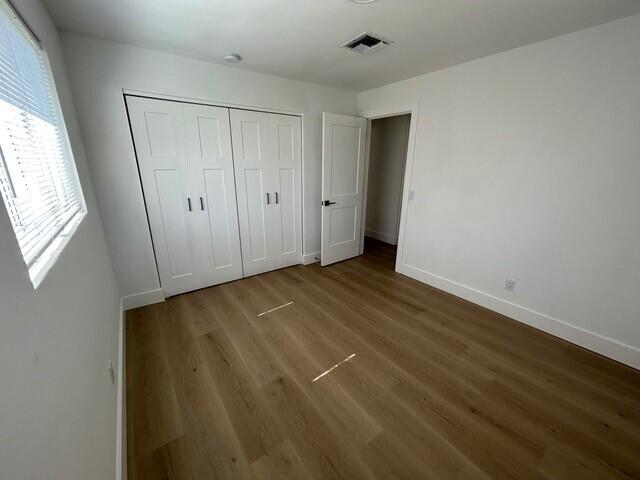 127 W Riverside Drive