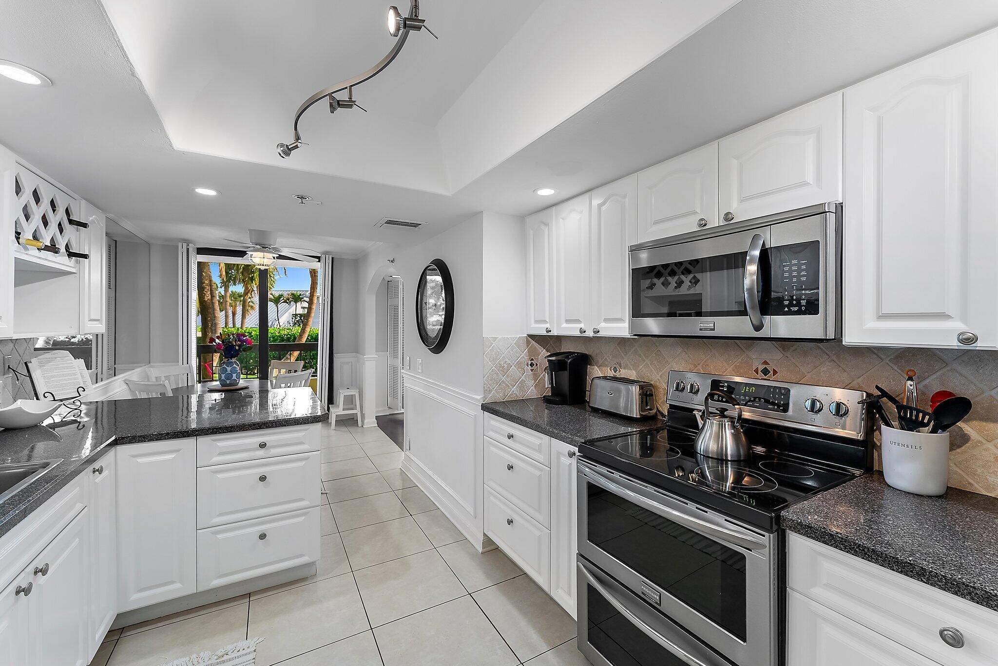 50 Beach 103 Road