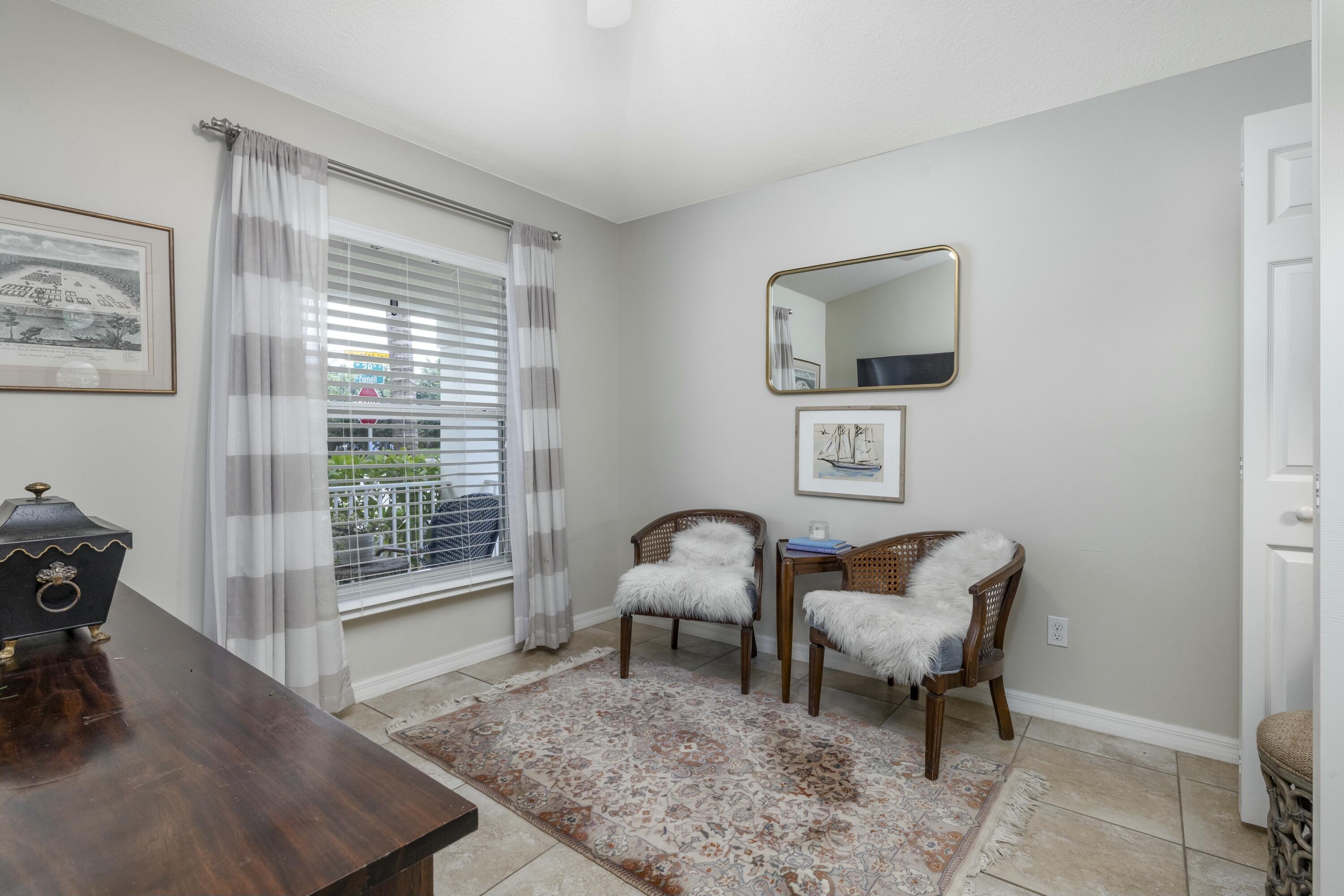 807 SW 28th Street