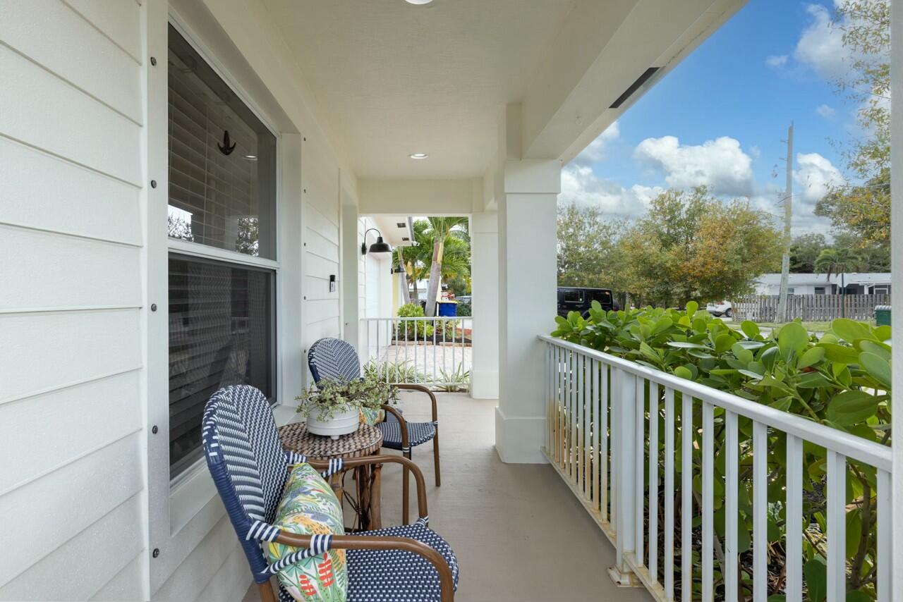 807 SW 28th Street